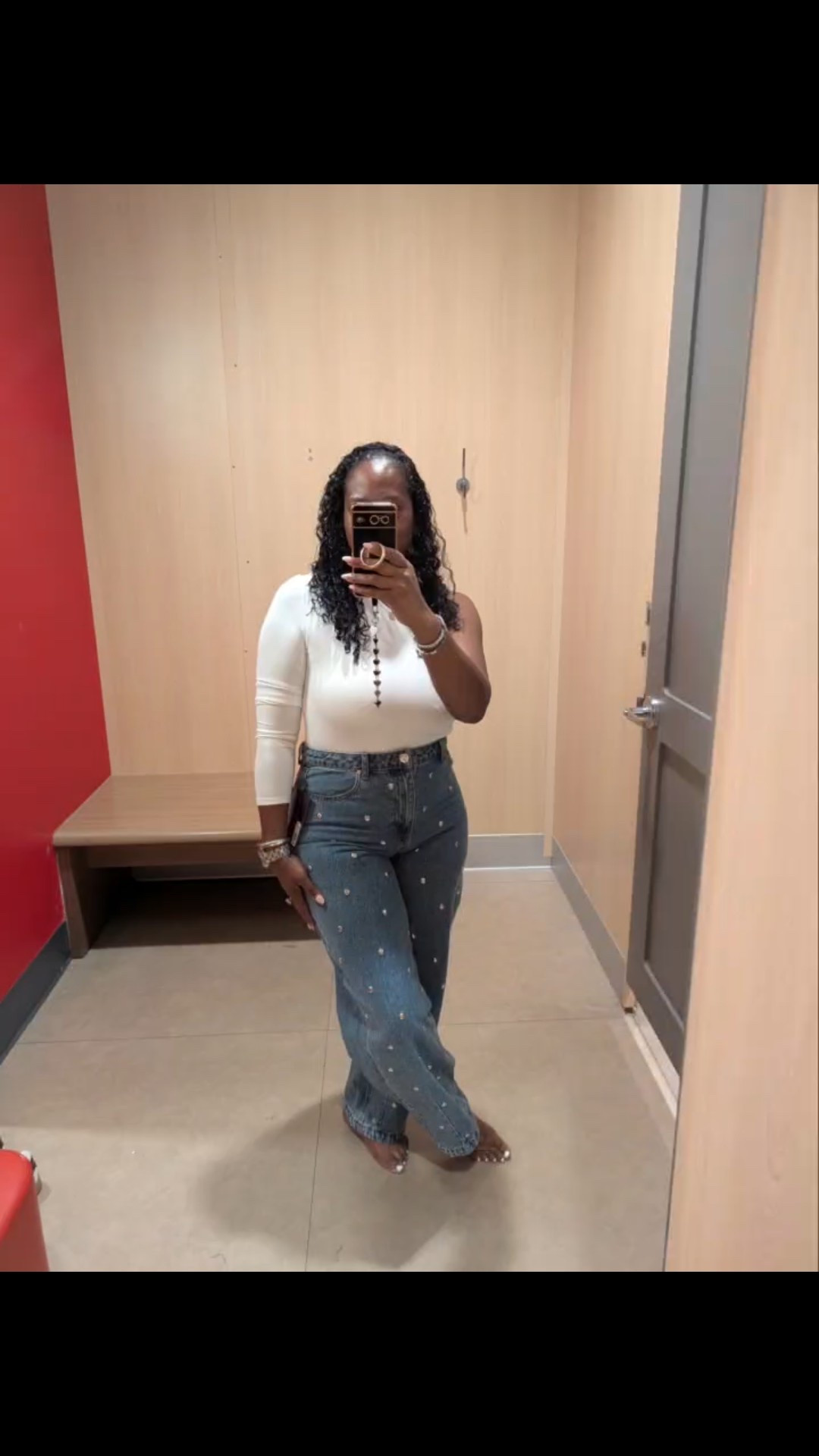Future Collective has me in my feelings today! 😍 Studded barrel jeans with a one shoulder bodysuit. Easy, polished, a little edge.

Barrel jeans 10 | Bodysuit M

Soft life, styled right. ✨

#fashioninfluencer #atlfashioninfluencer #fashioninspo #luxelife #TargetStyle #FutureCollective #TargetFinds #DenimStyle #imtashamack

#LTKOver40 #LTKFindsUnder100 #LTKPlusSize