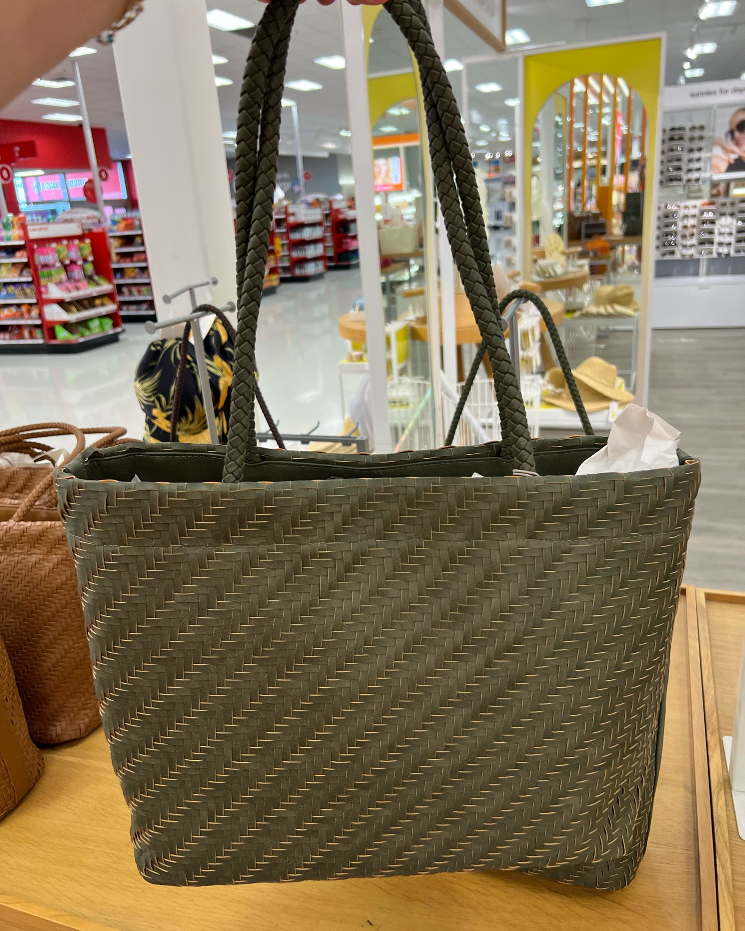 Target Summer fashion 

Some new favs for summer
Purse is on sale! 
@Target

#LTKdayinmylife #LTKmomlife #LTKWorkwear