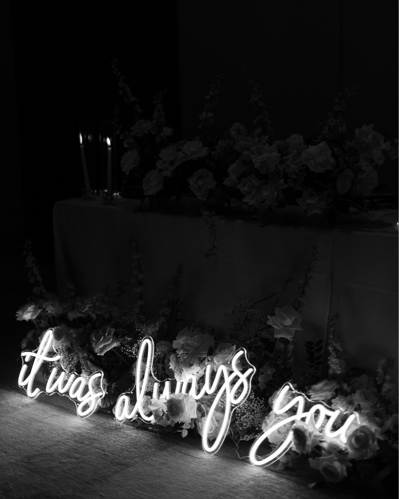 It was always you, neon wedding sign 🖤


Wedding sign, neon sign, Amazon wedding finds, wedding decor, wedding details 

#LTKParties #LTKWedding