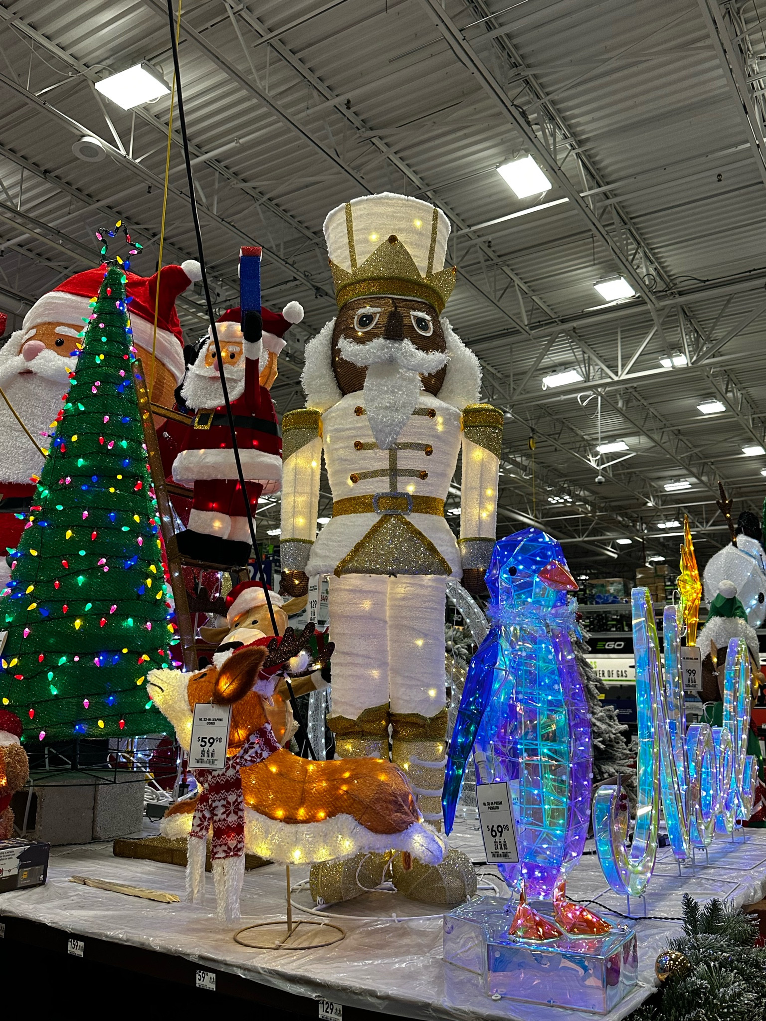 OMGGGGGGG 😍😍
.
Please! Immediately 🎄🎄
.
#blackchristmas #christmas2024

#LTKHoliday #LTKSeasonal