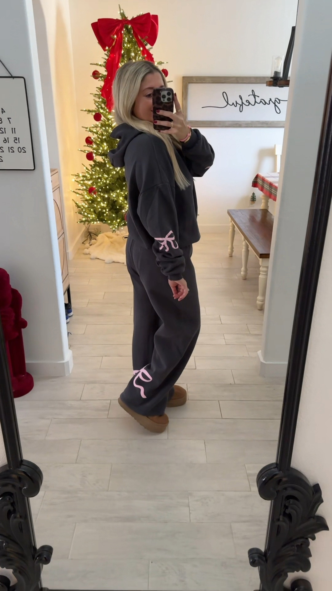 Bow matching set on sale
Size small
Platform Ugg boots tts
Gift idea


#LTKootd #LTKSaleAlert #LTKGiftGuide