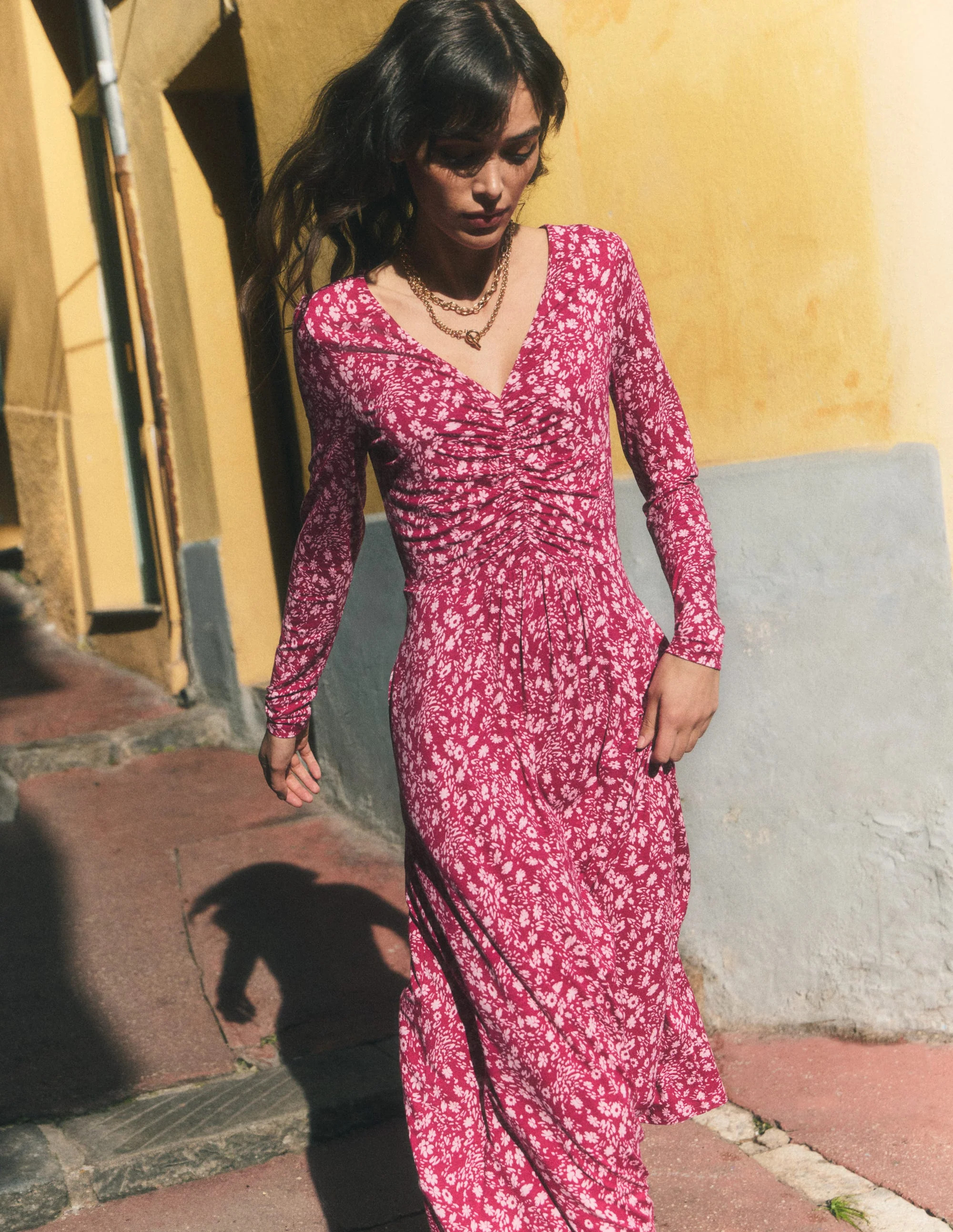 Jasmine Ruched Jersey Dress-Sweet Cherry, Scattered Flora | Boden (US)