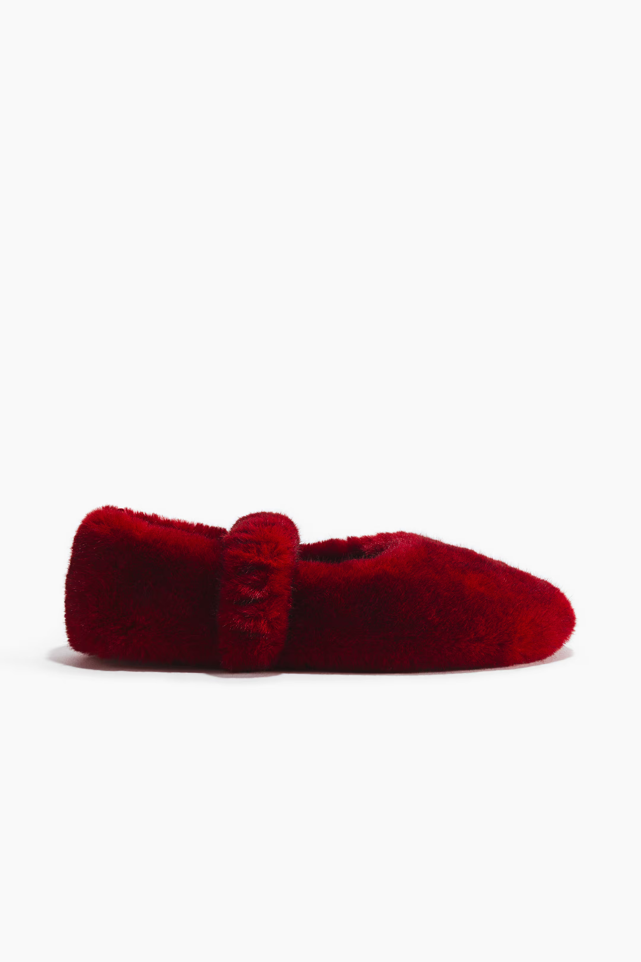 Fluffy Slippers | H&M (US + CA)