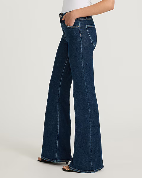 Mid Rise Dark Wash Hyper Sculpt '70s Flare Jeans | Express