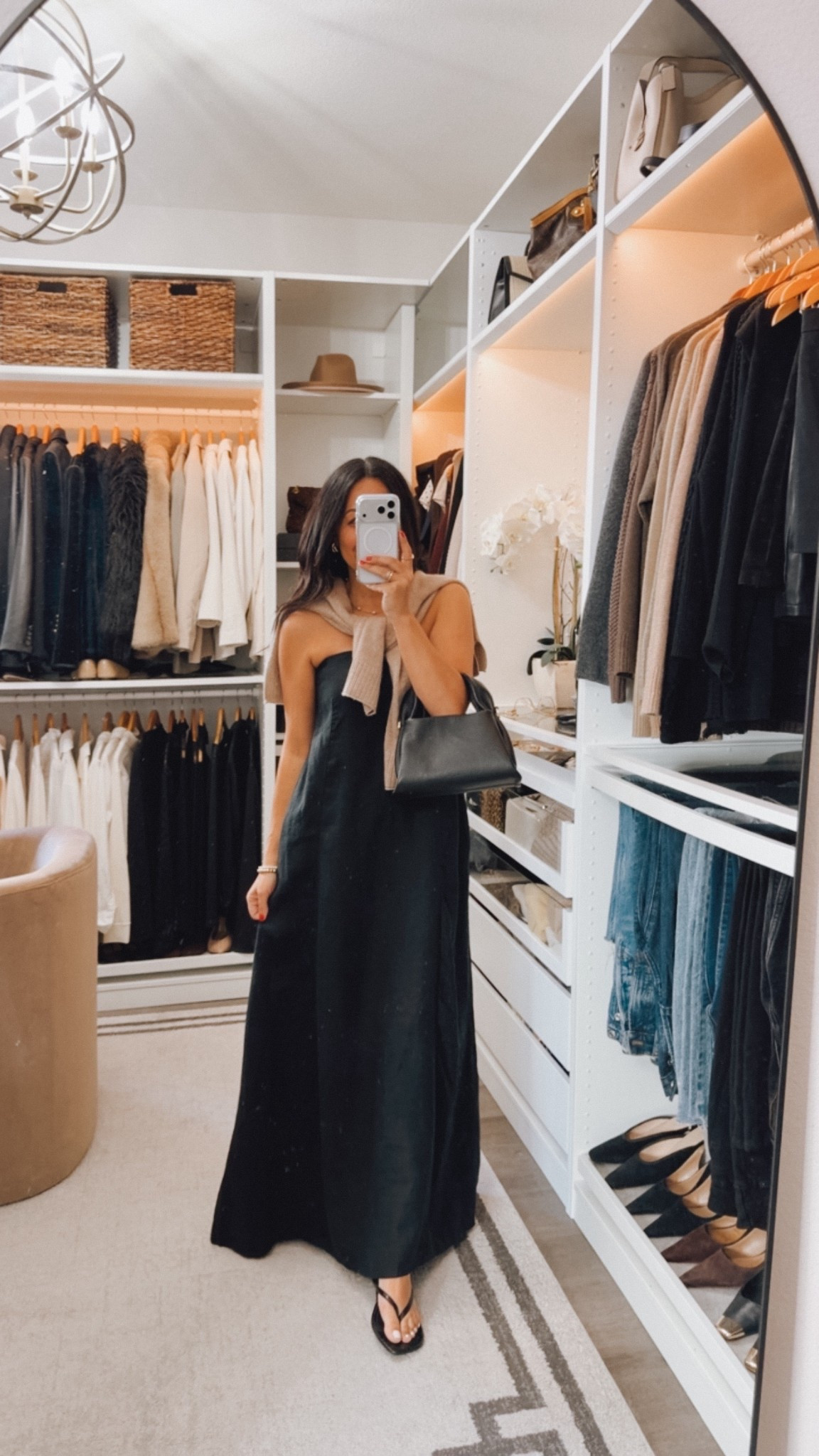 The most comfortable dress- has a smoked back that gives stretch in the bodice. Linen, side pockets… so good for spring. Fits TTS I’m wearing a small

#LTKOver40 #LTKootd