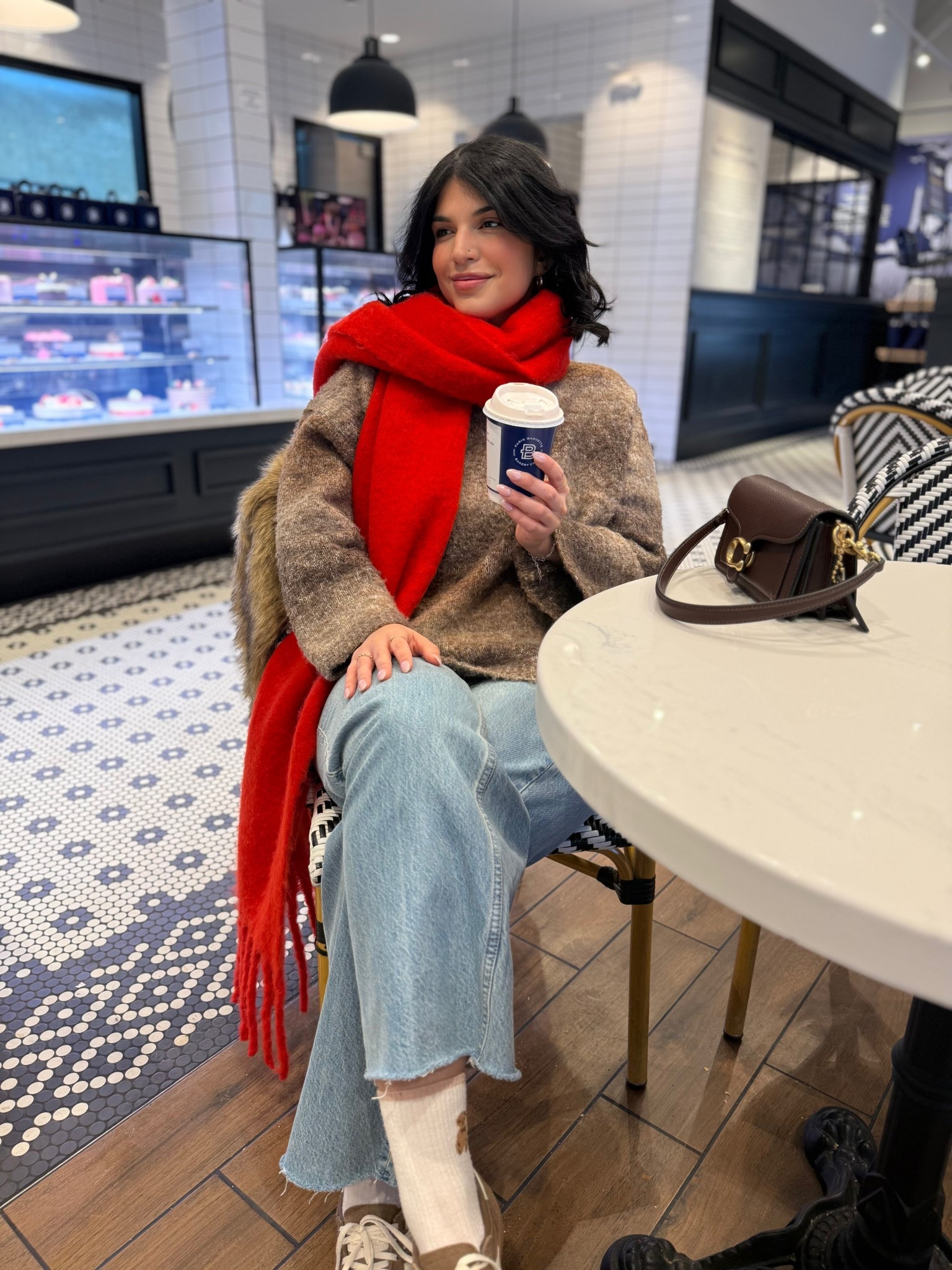 Loving this red scarf 💋❣️



#LTKootd #LTKValentine #LTKMidsize