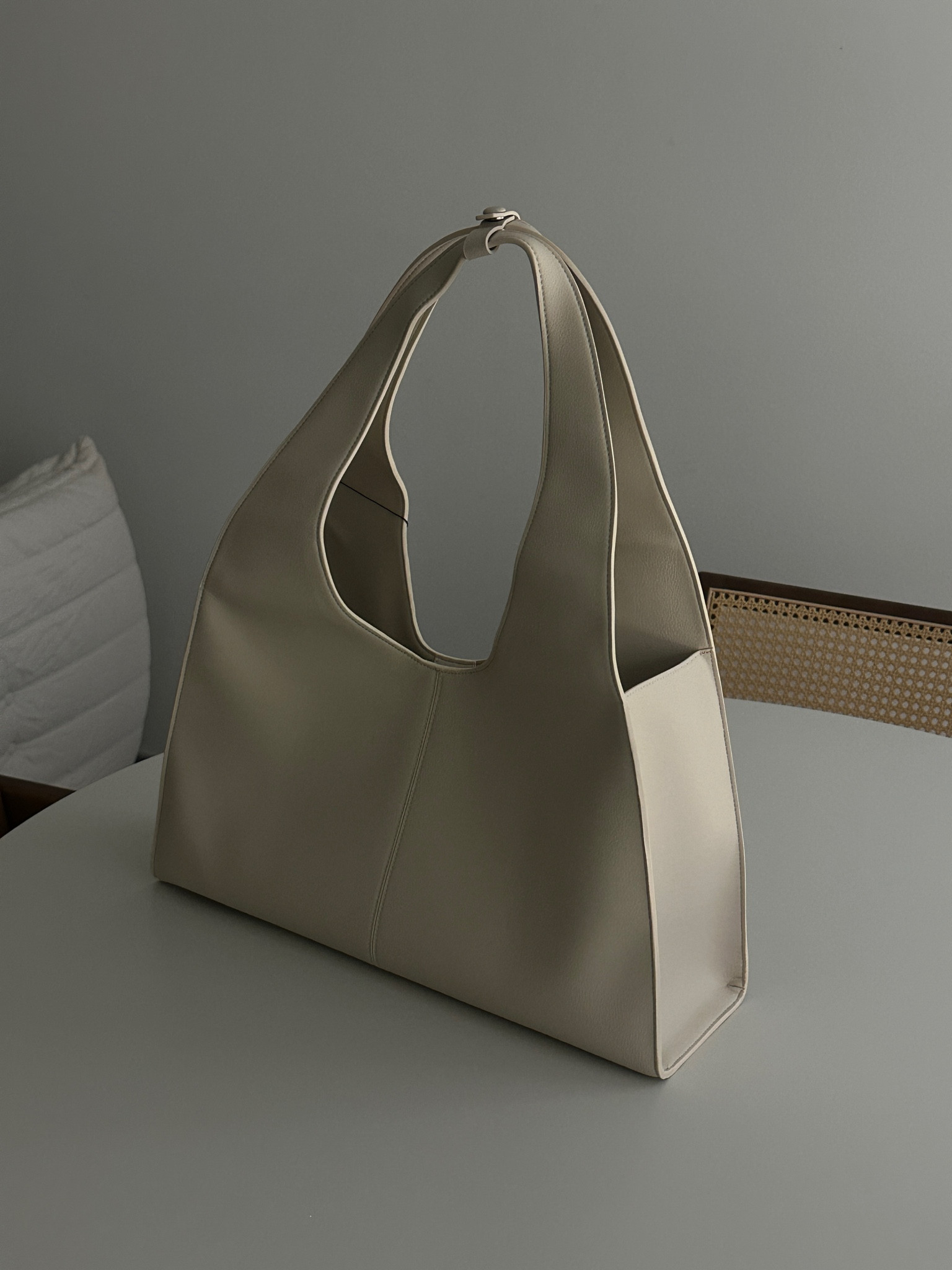 New bag 🤍 

#frejanyc #frejabag #everydaybag 

#LTKSeasonal #LTKItBag #LTKStyleTip