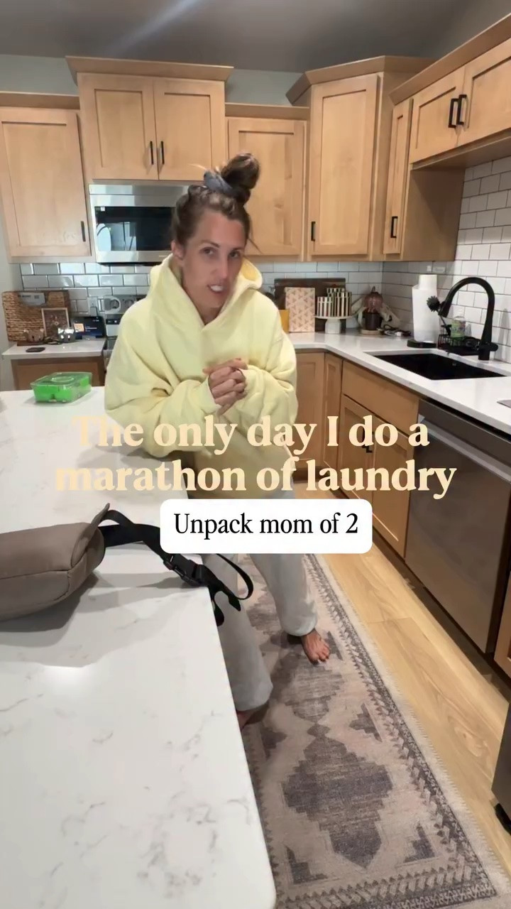 Just a few things I do… 

Are you team unpack right away orrrrr team wait awhile…? No judgement 🤪🤗

#unpackwithme #familytravel #travelwithkids #workingmomlife #workingmom
