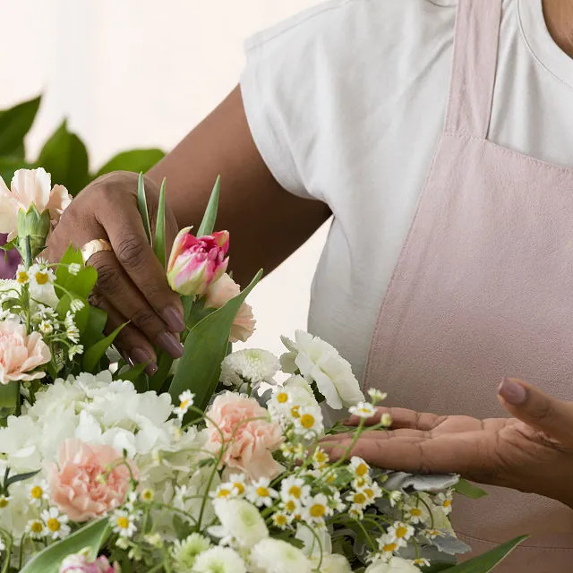 Center of Attention: DIY Floral Centerpieces | UncommonGoods