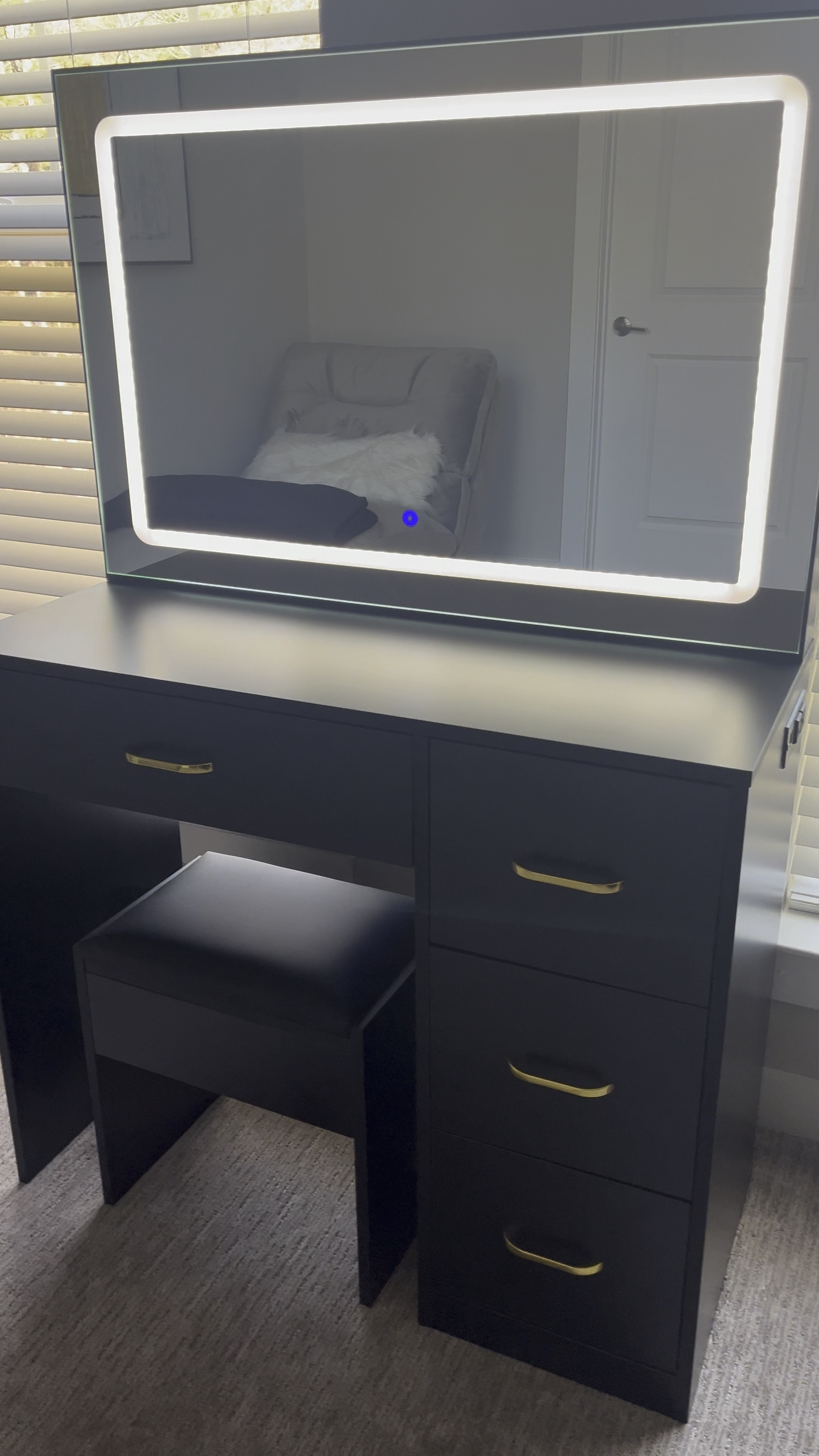 New Beauty Vanity 🖤

#LTKbeauty #LTKhome