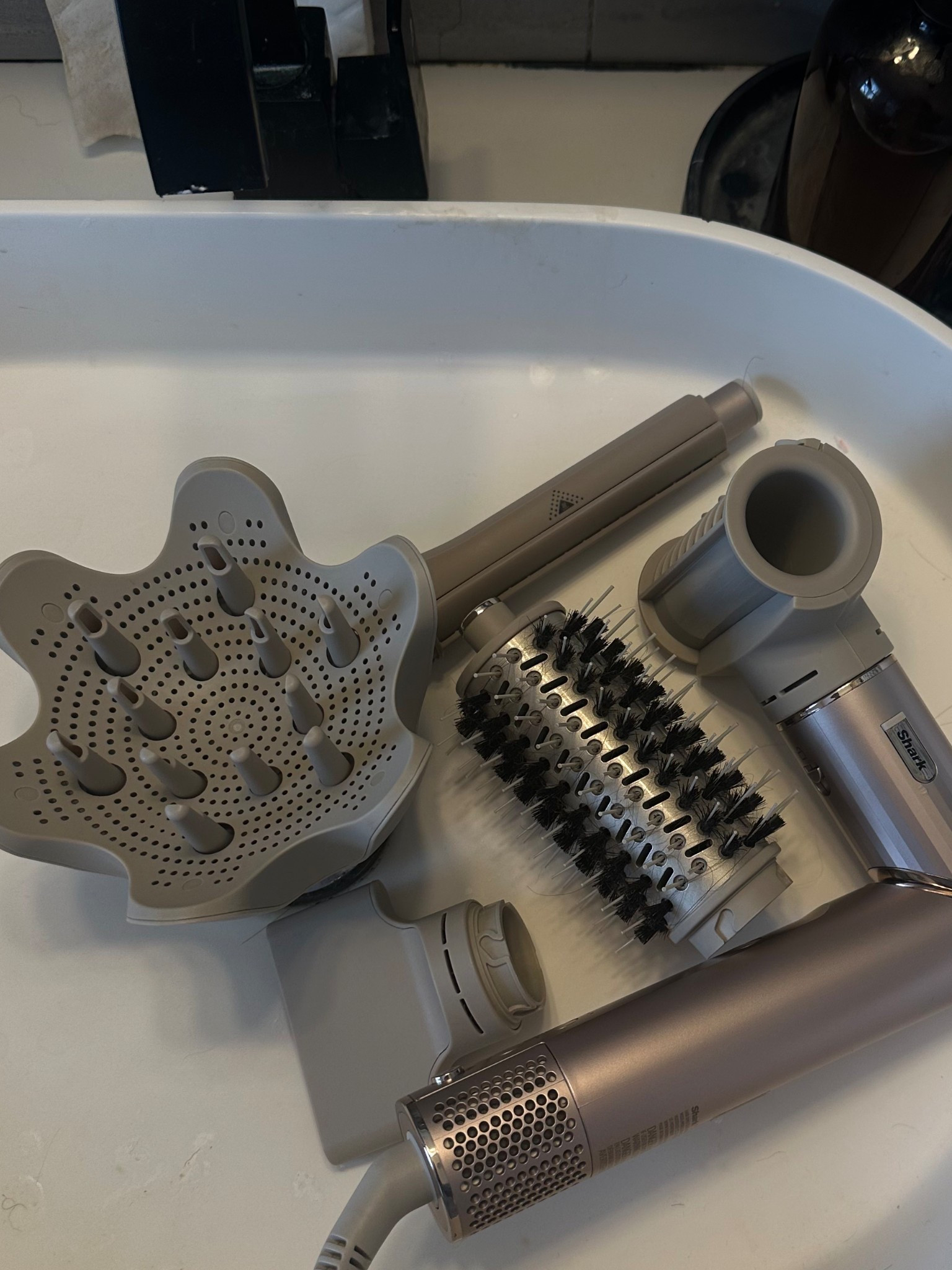 shark flex style, 5 ways 

#LTKSaleAlert #LTKBeauty #LTKStyleTip