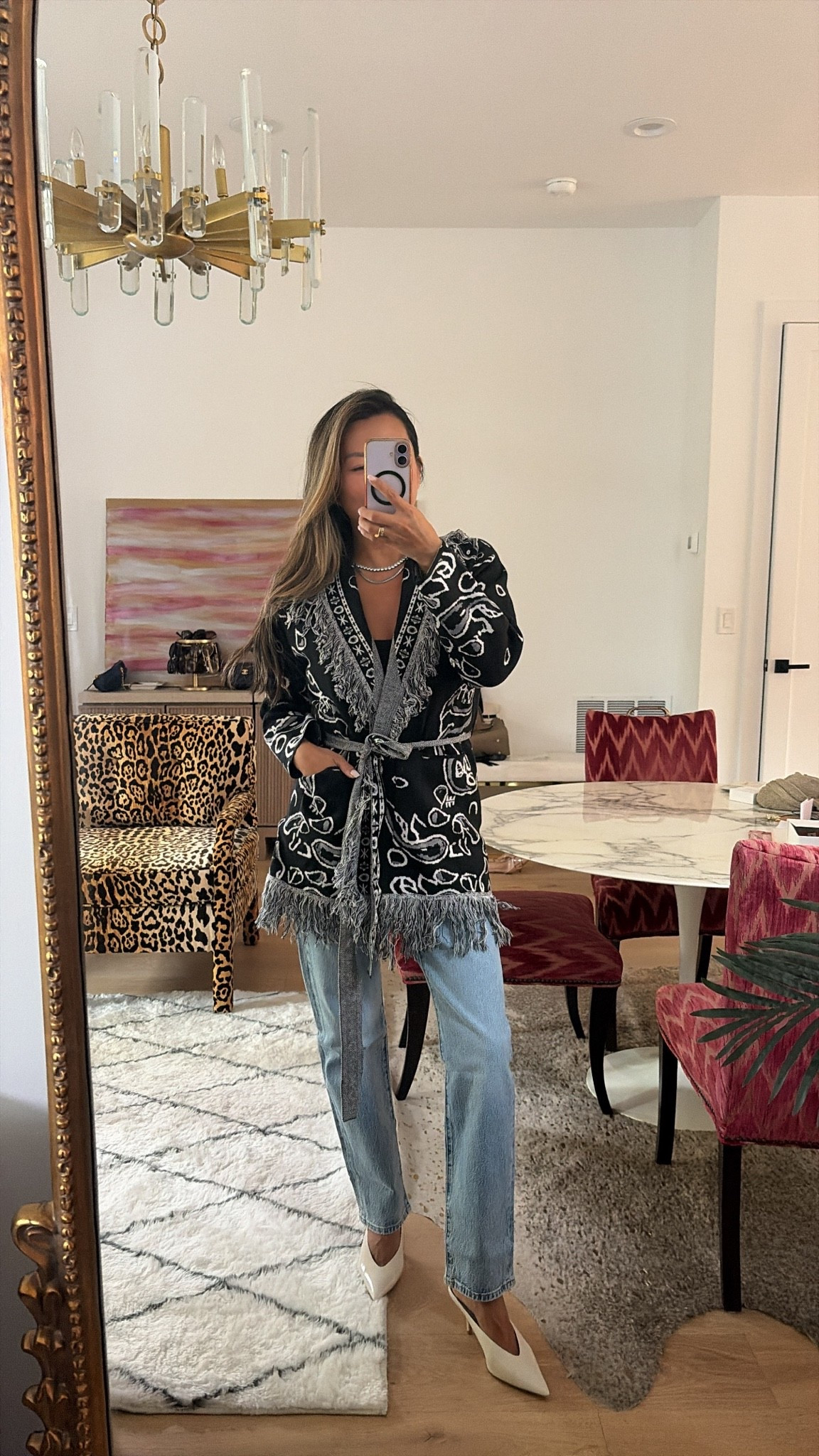 Amazon cardigan that looks expensive. Levi's. On same mules

#LTKgrwm #LTKootd
