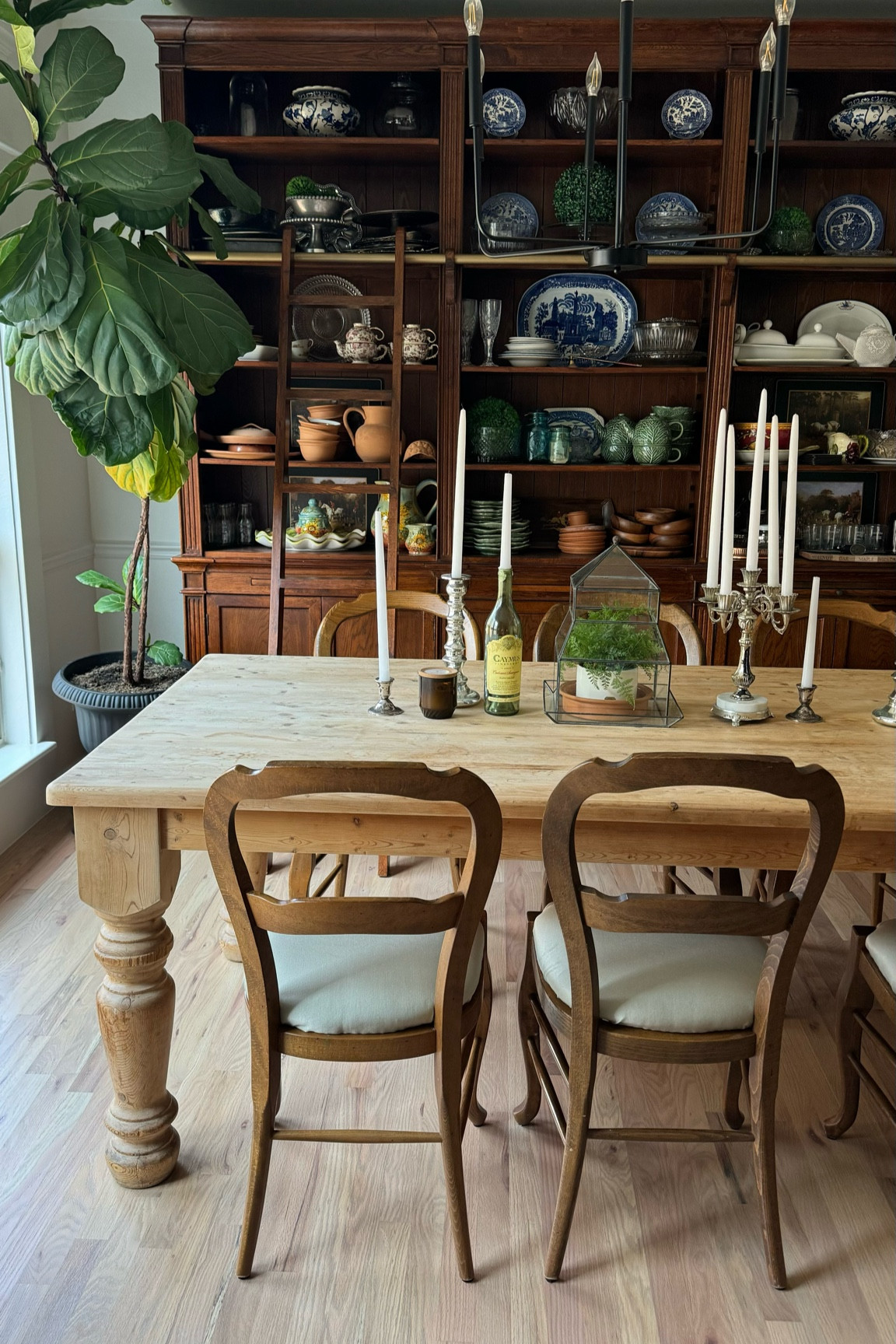 My style is European Modern Vintage. I love mixing pewter, glass, terracotta, blue and white, and crystal. Looking for candle holders, serving ware, plates and platters for your next dinner party? 

Dining room table, dining chairs, hosting, summer decor, diy, fiddle leaf fig tree

#LTKParties #LTKHome