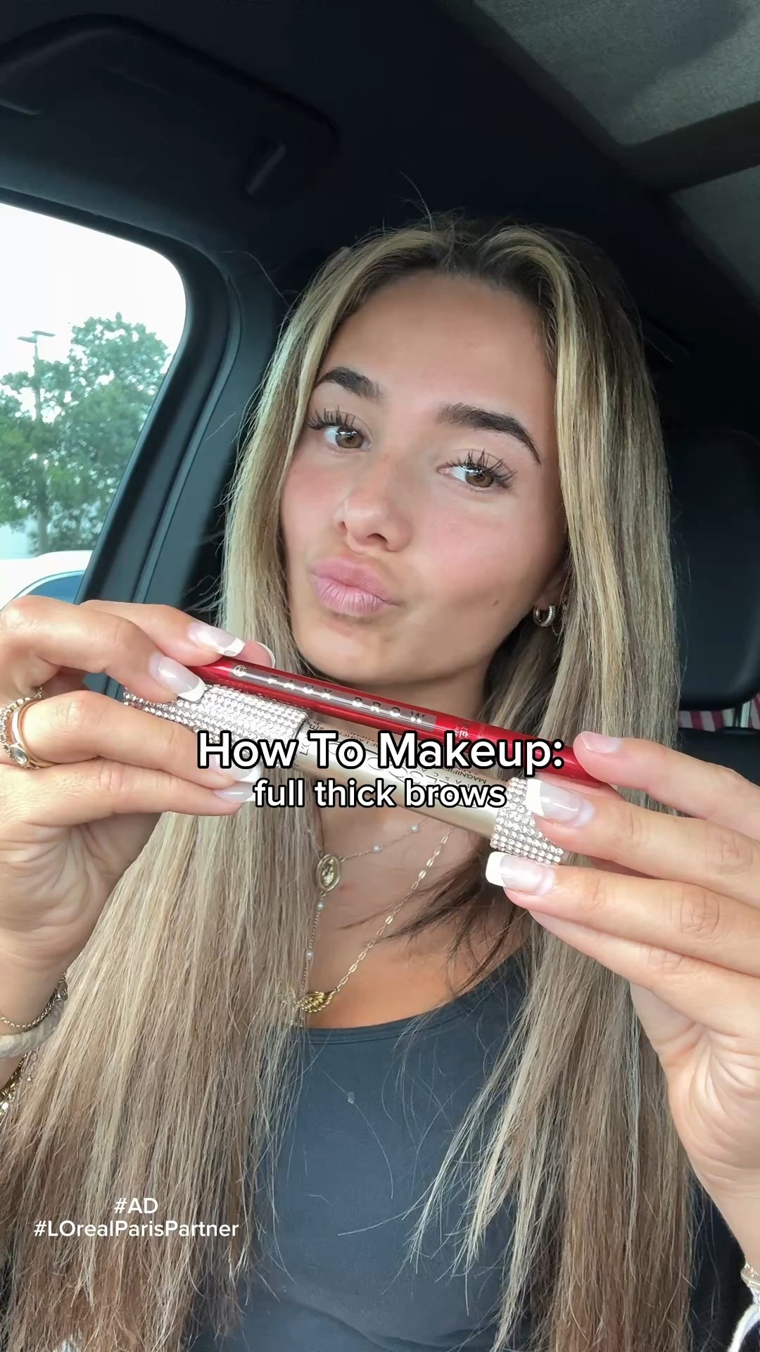 #Ad #LOrealParisPartner You don’t need a ton of products for good brows, just the right one. Here’s how I use the Faux Brown Pen from @lorealparisusa for a natural look that lasts. 
@target #TargetPartner #LOrealParisMakeup #LOrealFauxBrow #Target @targetstyle 