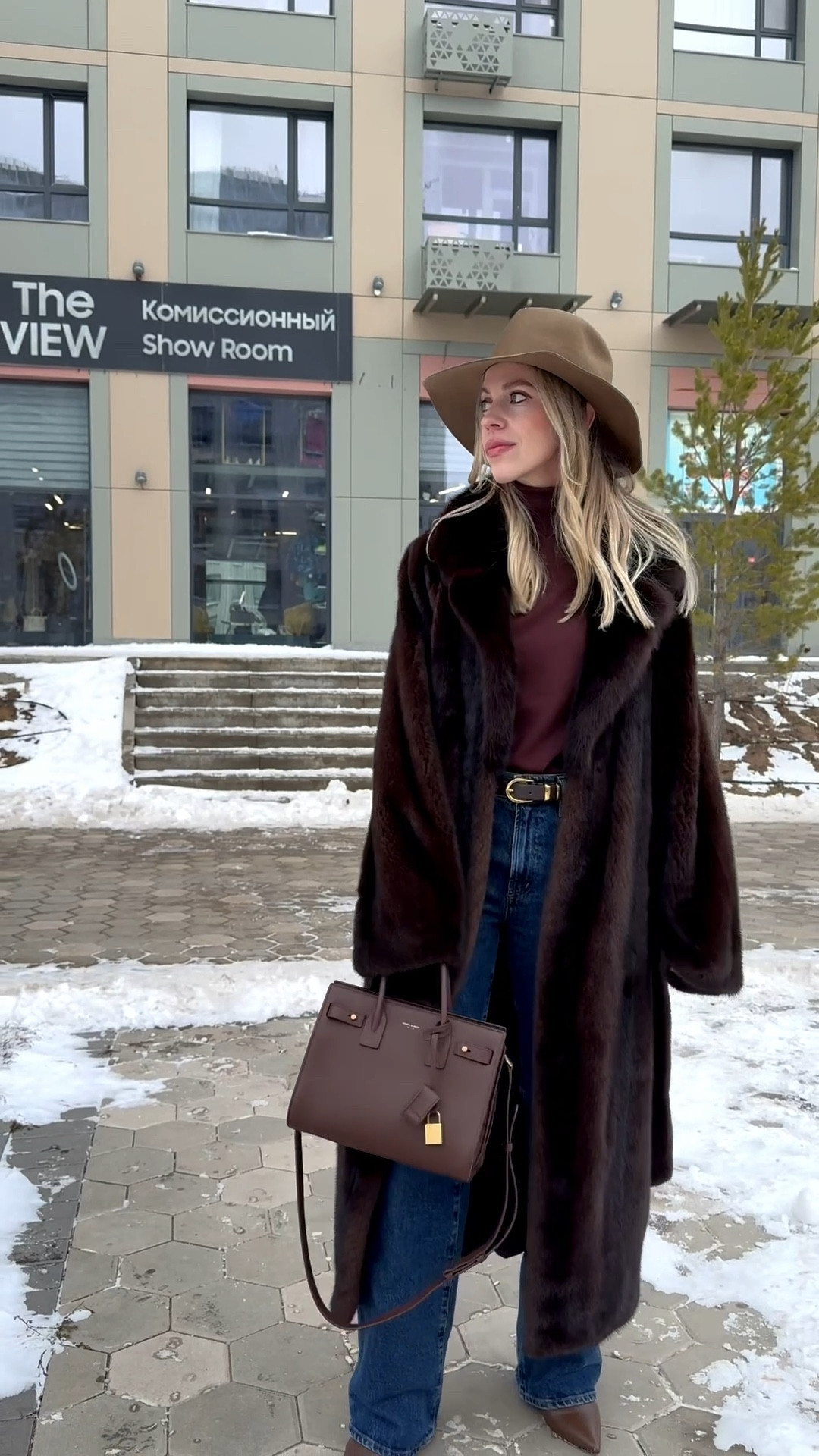 Dark brown fur coat, mink coat, fur coat outfit with jeans, AGOLDE straight leg jeans, chocolate brown boots

#LTKSeasonal #LTKSaleAlert #LTKOver40