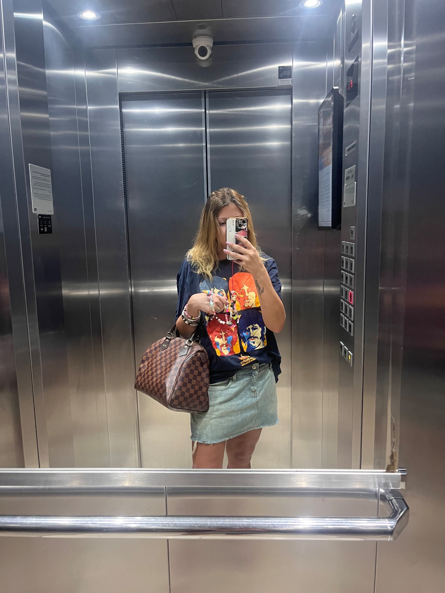 O básico que eu amo. T-shirt larga + mini jeans 

#LTKbrasil #LTKdicadeestilo #LTKsummer