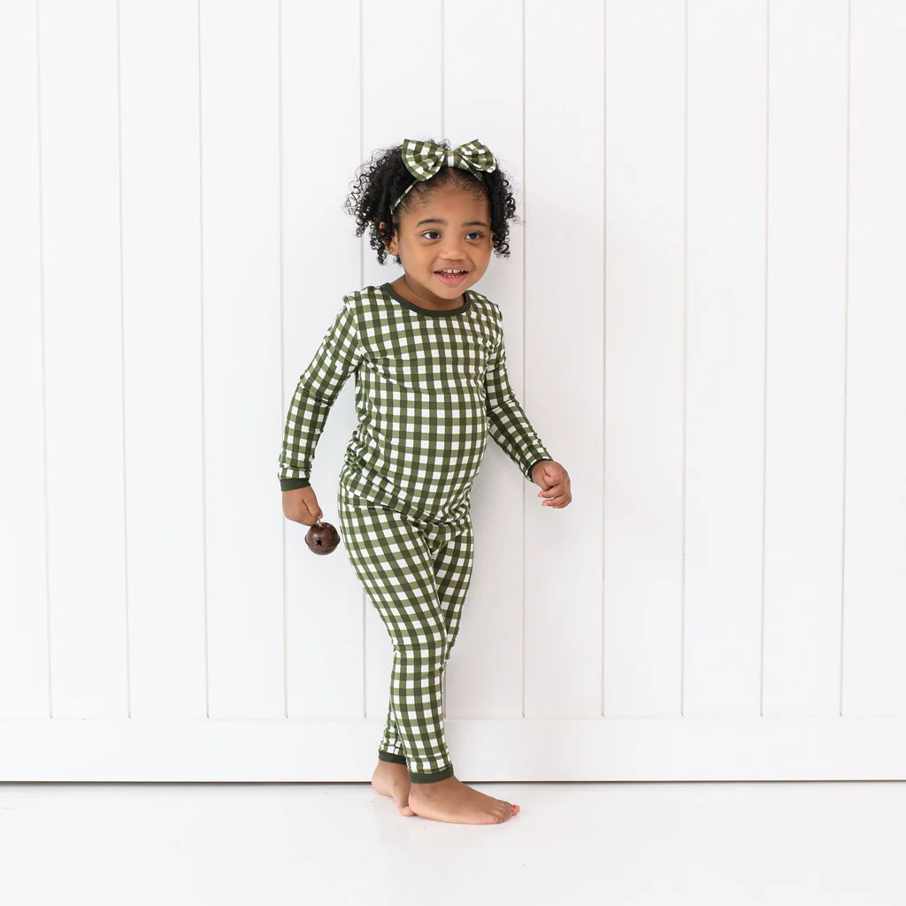 Long Sleeve Pajamas in Gingham Fir | Kyte Baby