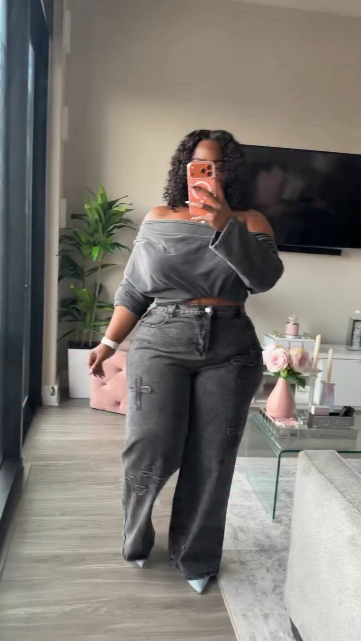 Curves trying new styles this spring… and still eating every attempt 💅🏾

Comfort and confidence will always be the real fit📌. Mixing casual pieces with structure this Spring 🌸 & learning what feels good on MY curves… 

& these low-rise straight jeans from @shein_us might just be the standout piece in the whole lineup 1000/10

🆔 177328484 Muchica CURVE Asym Tee
🆔 66745840 Slaydiva Low Rise Straight Jeans
🆔 205510018 GlowEve CURVE Blazer
🆔 179615671 Slaydiva Oversized Street Tee
🆔 302488148 CHIC HAUL Pleated Trousers

Use Code “CurveUSnessathediva615” @sheinofficial to snag exclusive savings 🛍️🛒 in VQ95K shop!

#sheinsaveinstyle #sheinbeautyfinds #ad #sheinforall #plussizefashion

seo: plus size casual spring outfits, curvy girl spring fashion ideas, comfortable plus size outfits, curvy girl street style outfits, plus size denim styling ideas, spring outfits for curvy women, atlanta plus size fashion creator