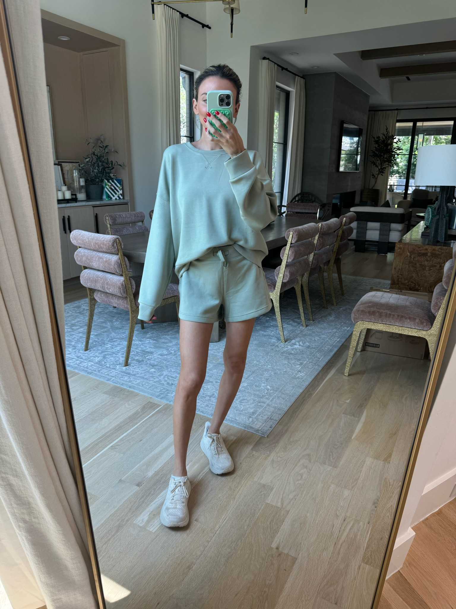 Nsale lounge set 🙌🏼 
Sweatshirt — size large
Shorts — size small

#LTKActive #LTKFindsUnder100 #LTKxNSale