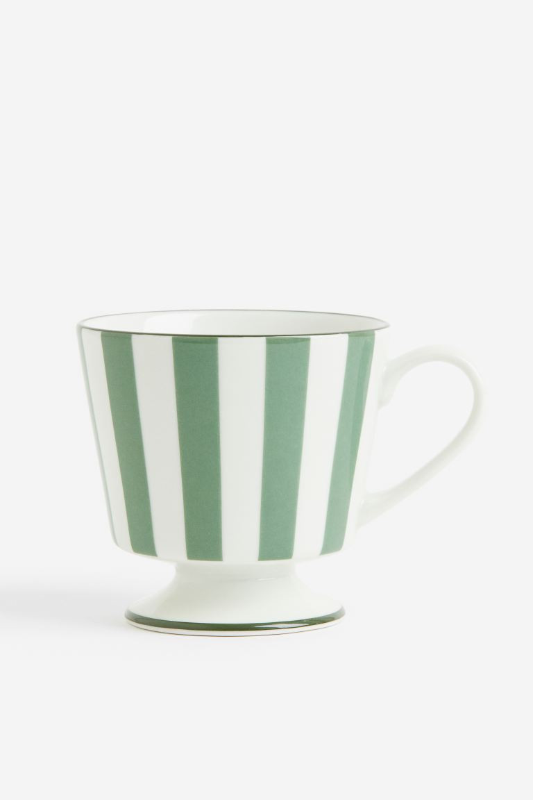 Footed porcelain mug | H&M (US + CA)