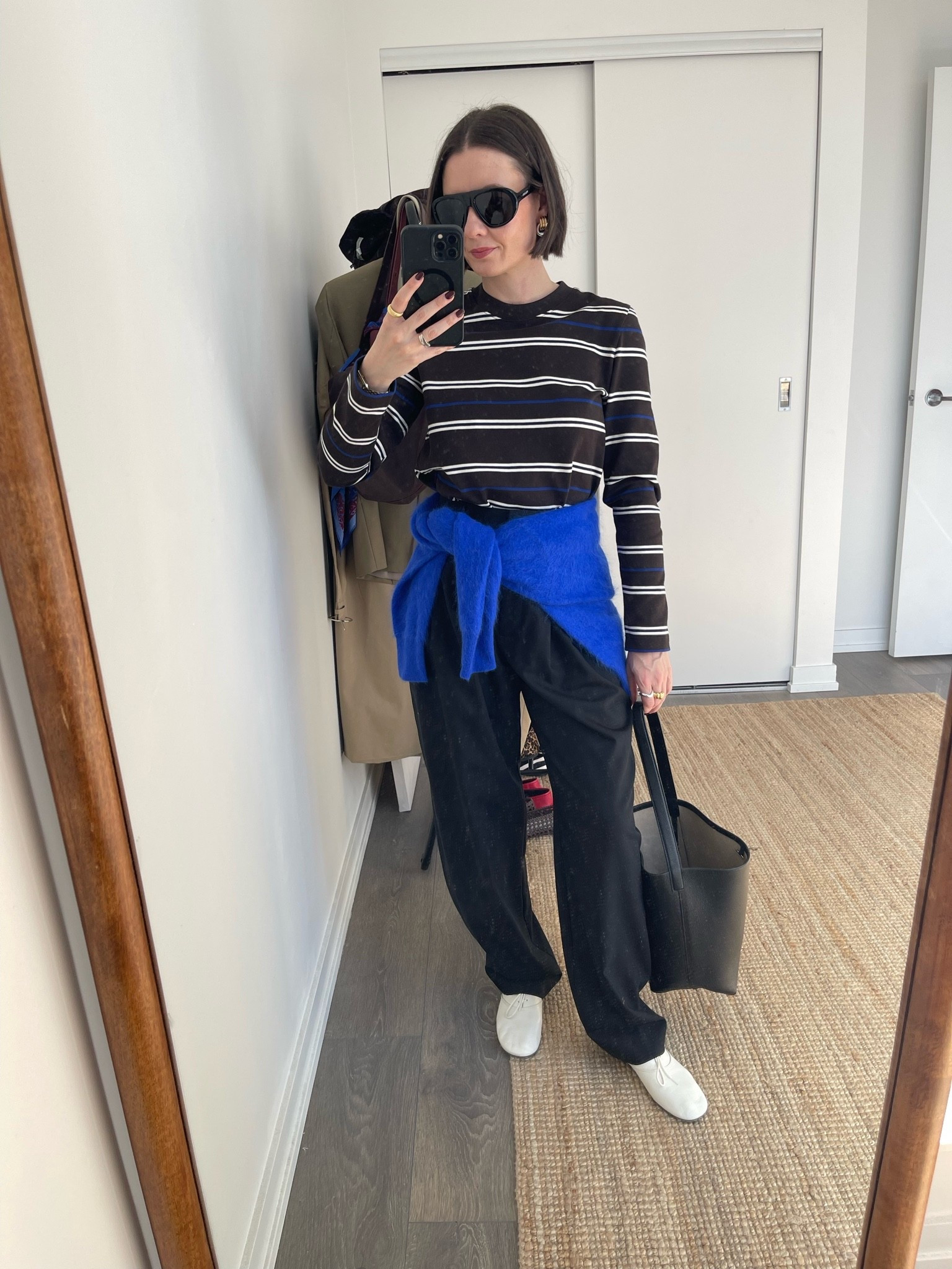 Striped tee size S
Barrel pants are from last year COS but I linked similar

#LTKcanada #LTKfall #LTKworkwear