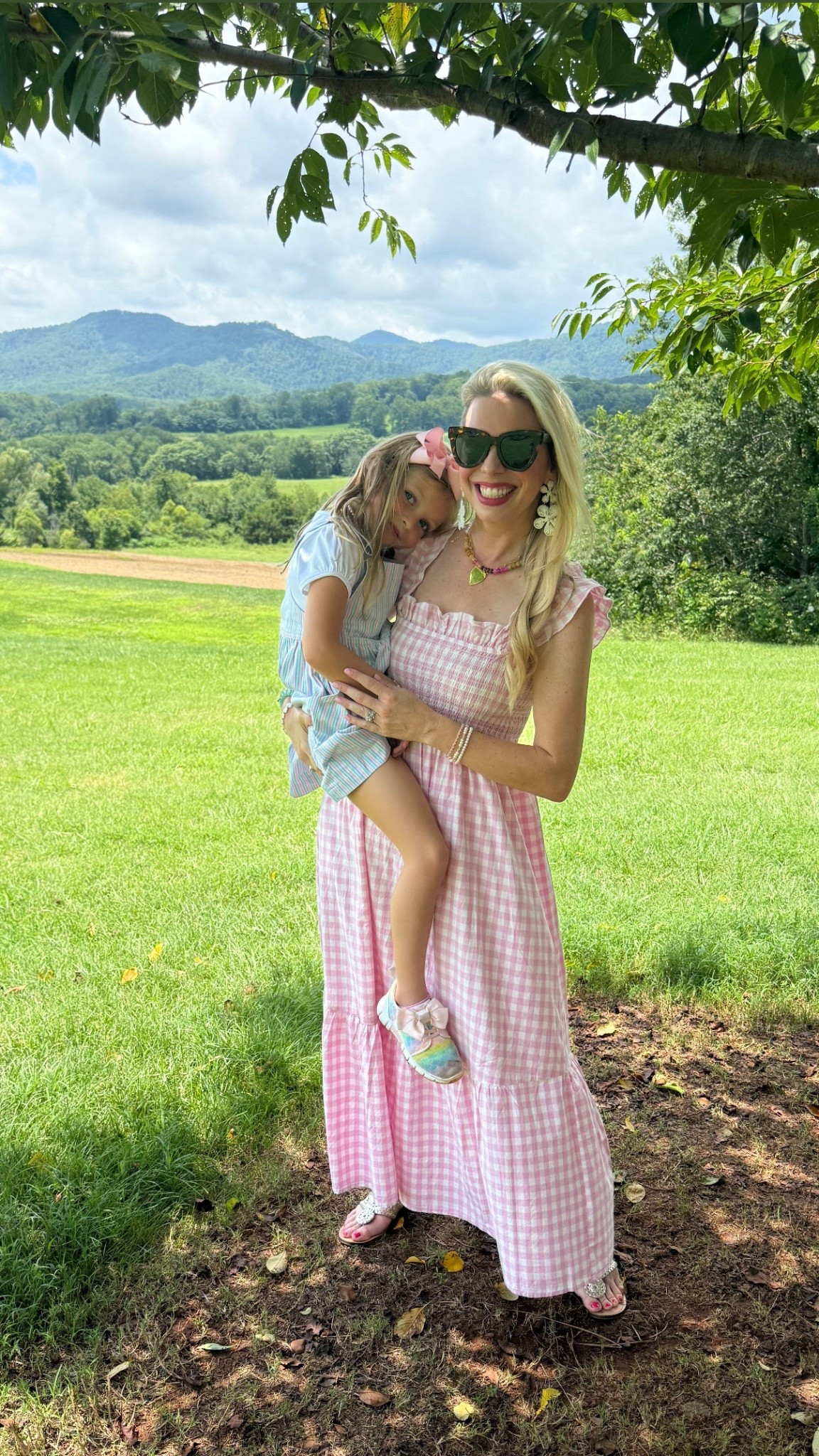 Pink gingham dress. Great quality. True to sizee

#LTKTravel #LTKFamily #LTKStyleTip