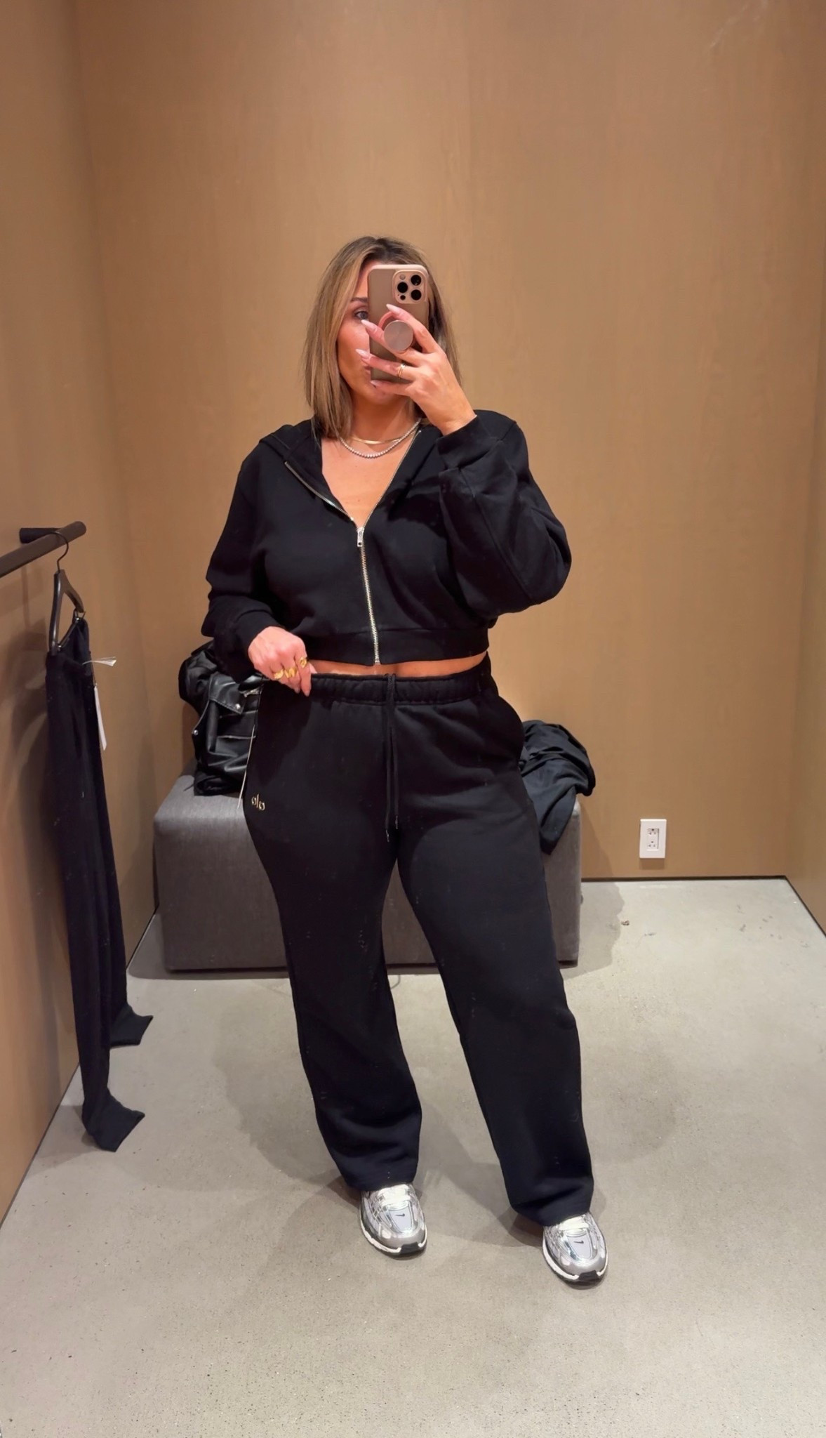 Alo sweats 

cropped zip up size L. also linked other matching styles. 

accolade sweat pants size L (tall girl friendly and size down) 

#LTKootd #LTKTall #LTKMidsize

#LTKOver40 #LTKMidsize #LTKTall