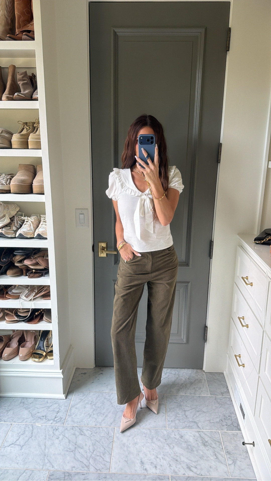 Fall transition outfit

#LTKootd #LTKSeasonal #LTKmomlife