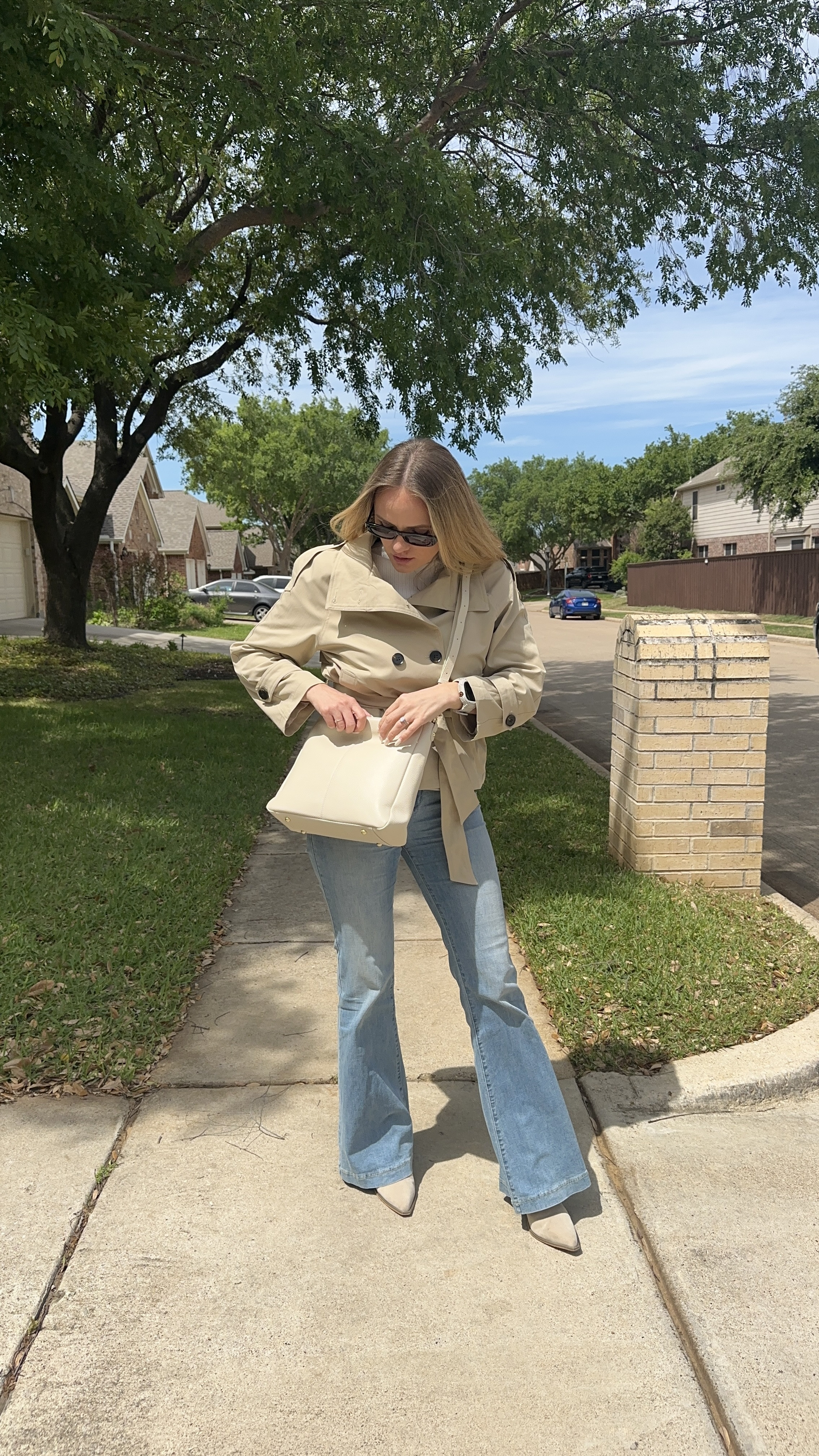 
Classic, effortless, and on repeat lately 🤍 It’s the kind of outfit that works for school drop-off, errands, lunch, all of it.

Neutral trench coat, flare jeans, everyday outfit, casual chic style, fall outfit idea, mom style, neutral outfits, easy everyday fashion ✨ 

 #LTKgrwm #LTKootd #LTKmomlife