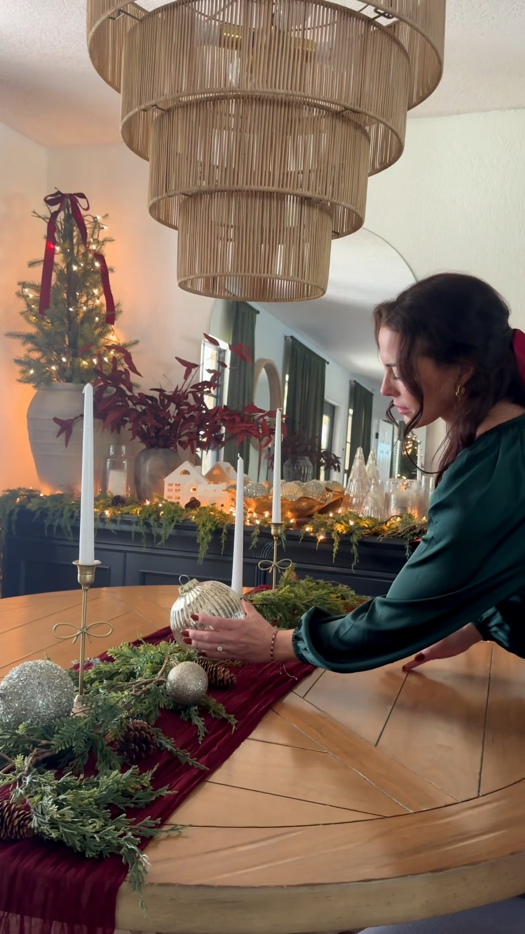 Christmas table setting tablescape 

#LTKHoliday #LTKFindsUnder50 #LTKHome