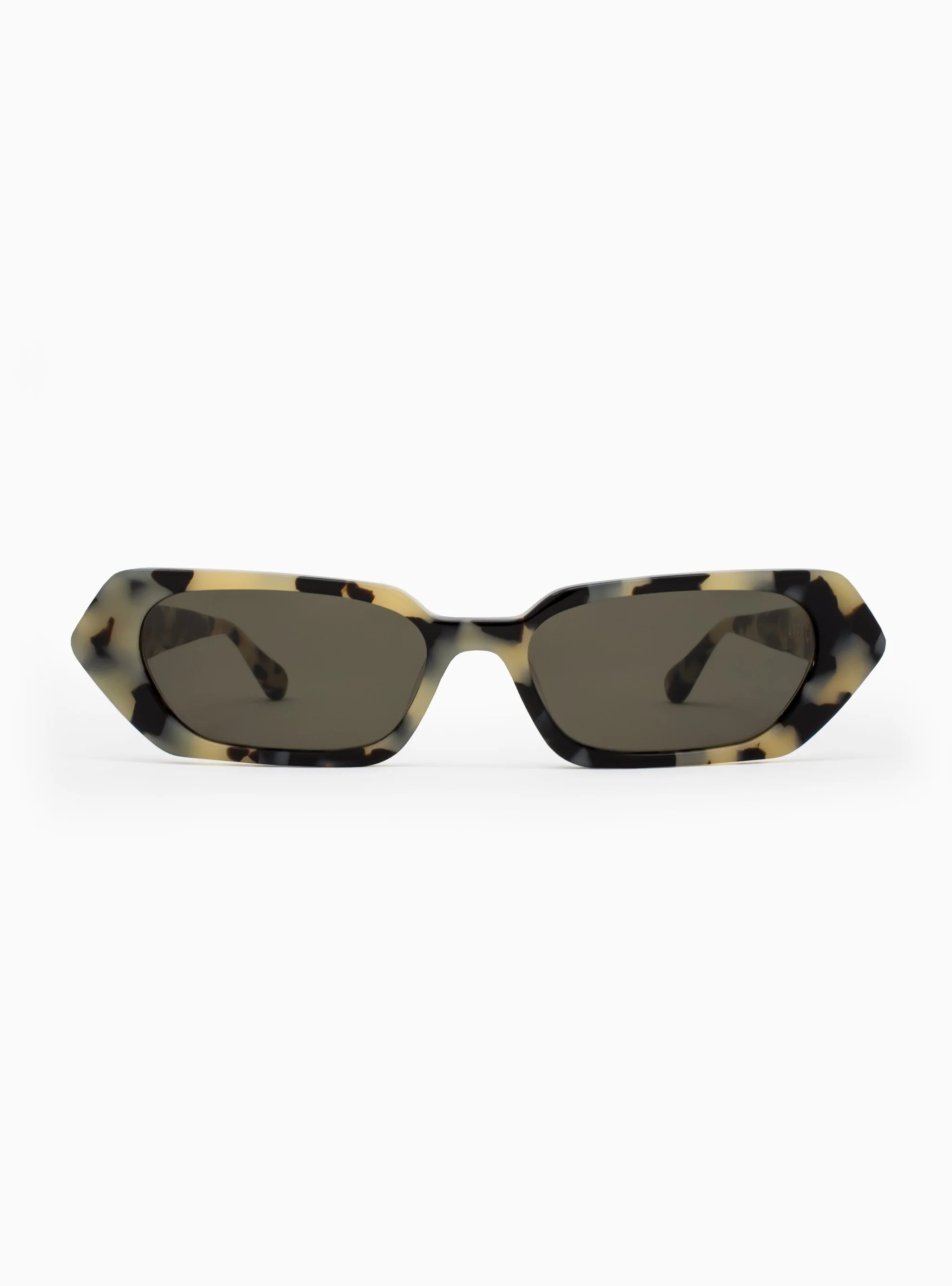 Fashion Sunglasses // Aperçu Eyewear X Oumayma Elboumeshouli | Aperçu Eyewear