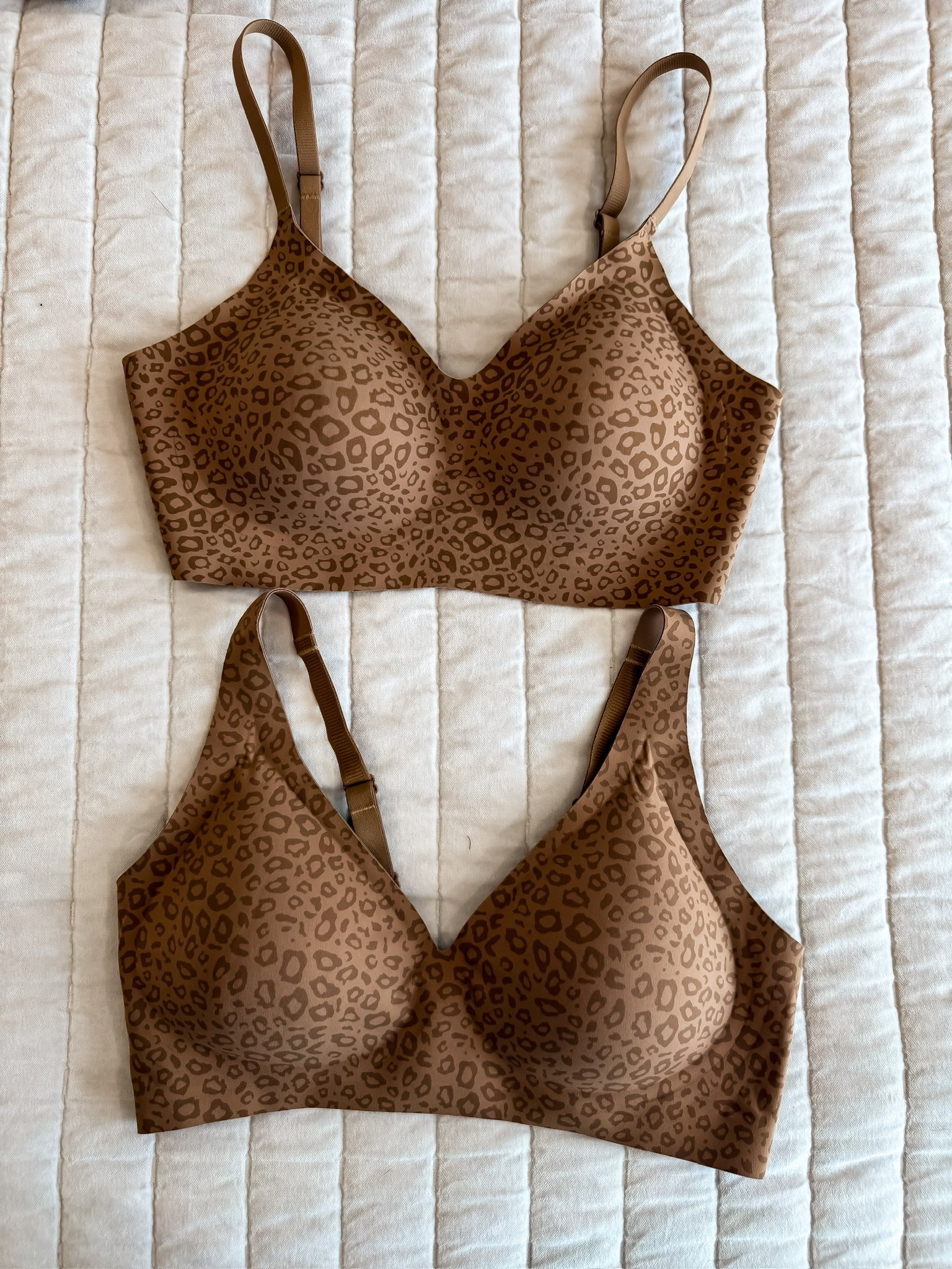 These wireless jelly bras are all about smooth, comfortable support without digging or bulky seams. The flexible fit disappears under tees, tanks, sweaters, and dresses, making them such a good everyday option.

wireless jelly bra, seamless bra, comfortable bra, no show bra, everyday bra, supportive wireless bra, smooth bra, women over 40 style, themominstyle

#LTKOver40 #LTKootd #LTKSeasonal