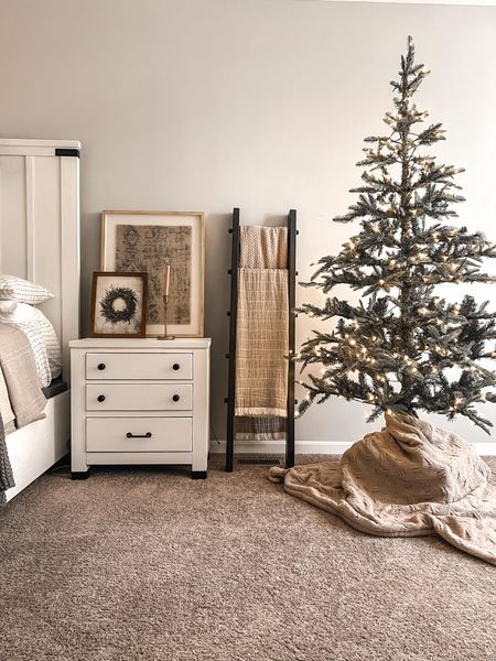 King of Christmas is having their After Christmas Event✨Use code AFTERCHRISTMAS for an additional 15% off!

6 ft King Noble Fir Christmas treee

#LTKSeasonal #LTKsalealert #LTKHoliday