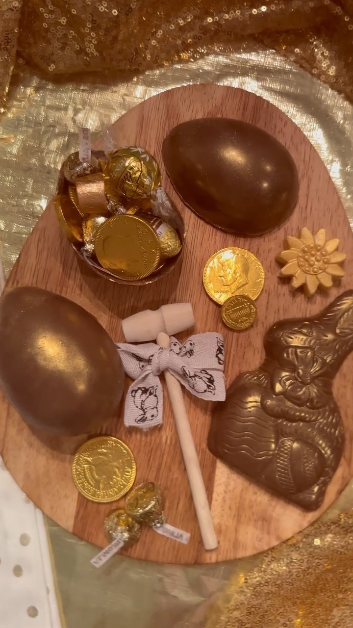 Can’t find the golden egg? Make one! Here’s a fun and edible golden chocolate egg idea for Easter! 

#LTKSeasonal