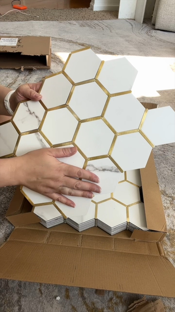 Coffee bar makeover on a BUDGET 
#coffeebar #coffeedecor #coffeemugs #homedecor #interiordesign #amazonfinds #amazonhome

#LTKHome