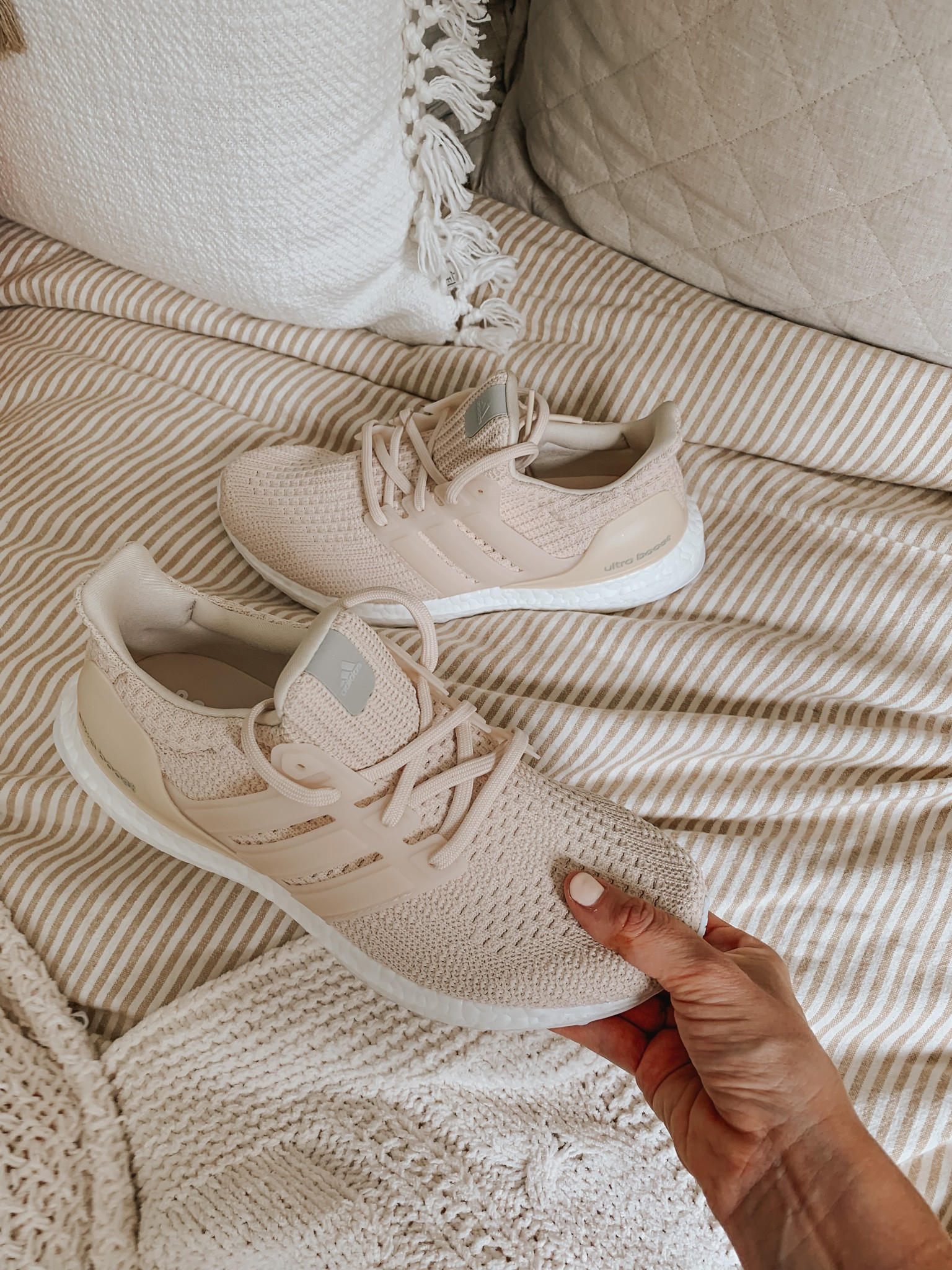 Neutral Adidas sneakers on sale for the Nordstrom Anniversary Sale!

Running shoes, fall outfits, activewear, fall fashion

#LTKxNSale #LTKFitness #LTKshoecrush