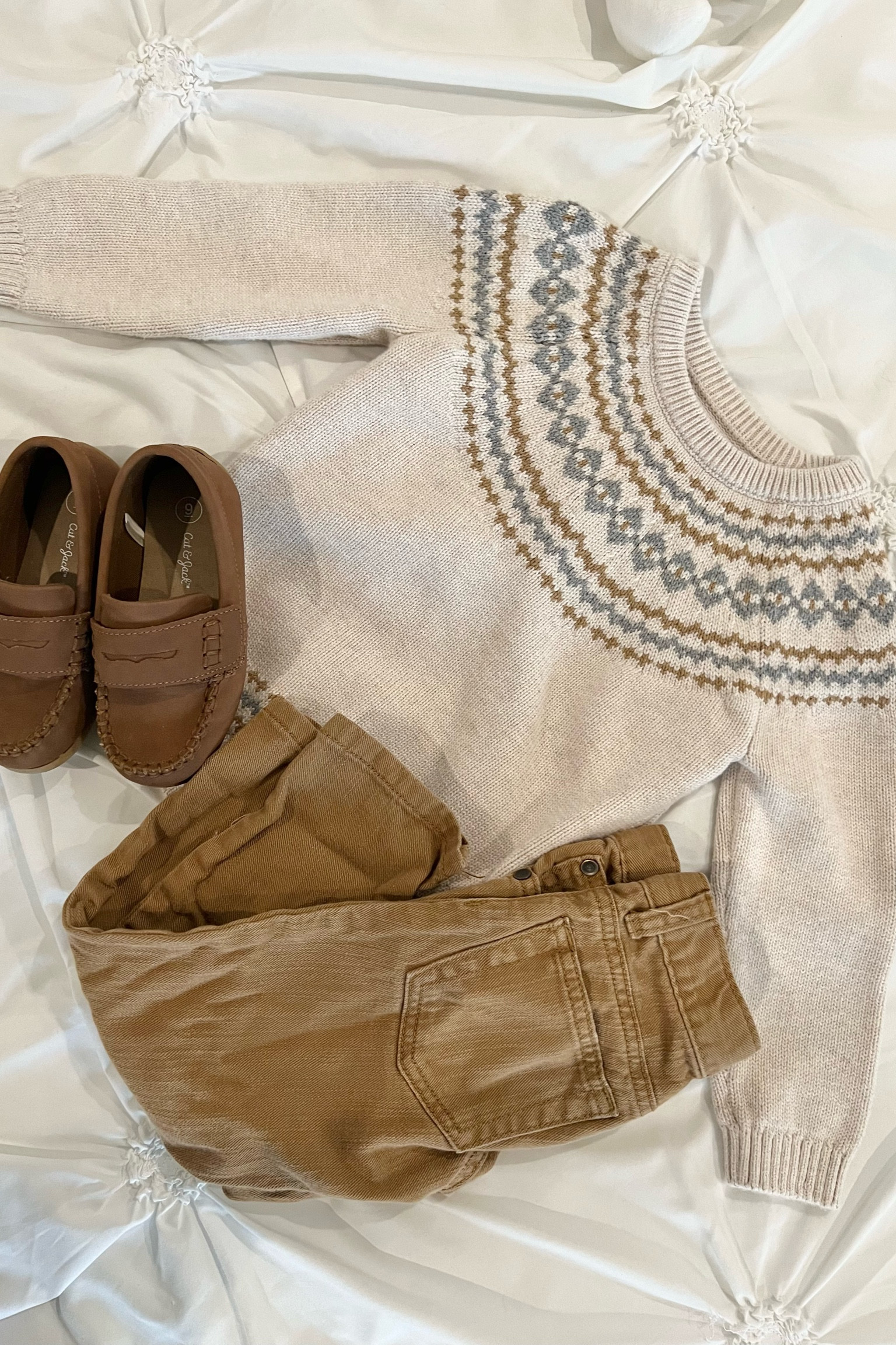 Toddler boy fall outfit, toddler boy fall photo outfit, family pictures, family outfit ideas, toddler boy holiday outfit, toddler boy thanksgiving outfit, toddler boy Christmas outfit, toddler boy neutral outfit, fall family photos 

#LTKHoliday #LTKfamily #LTKkids