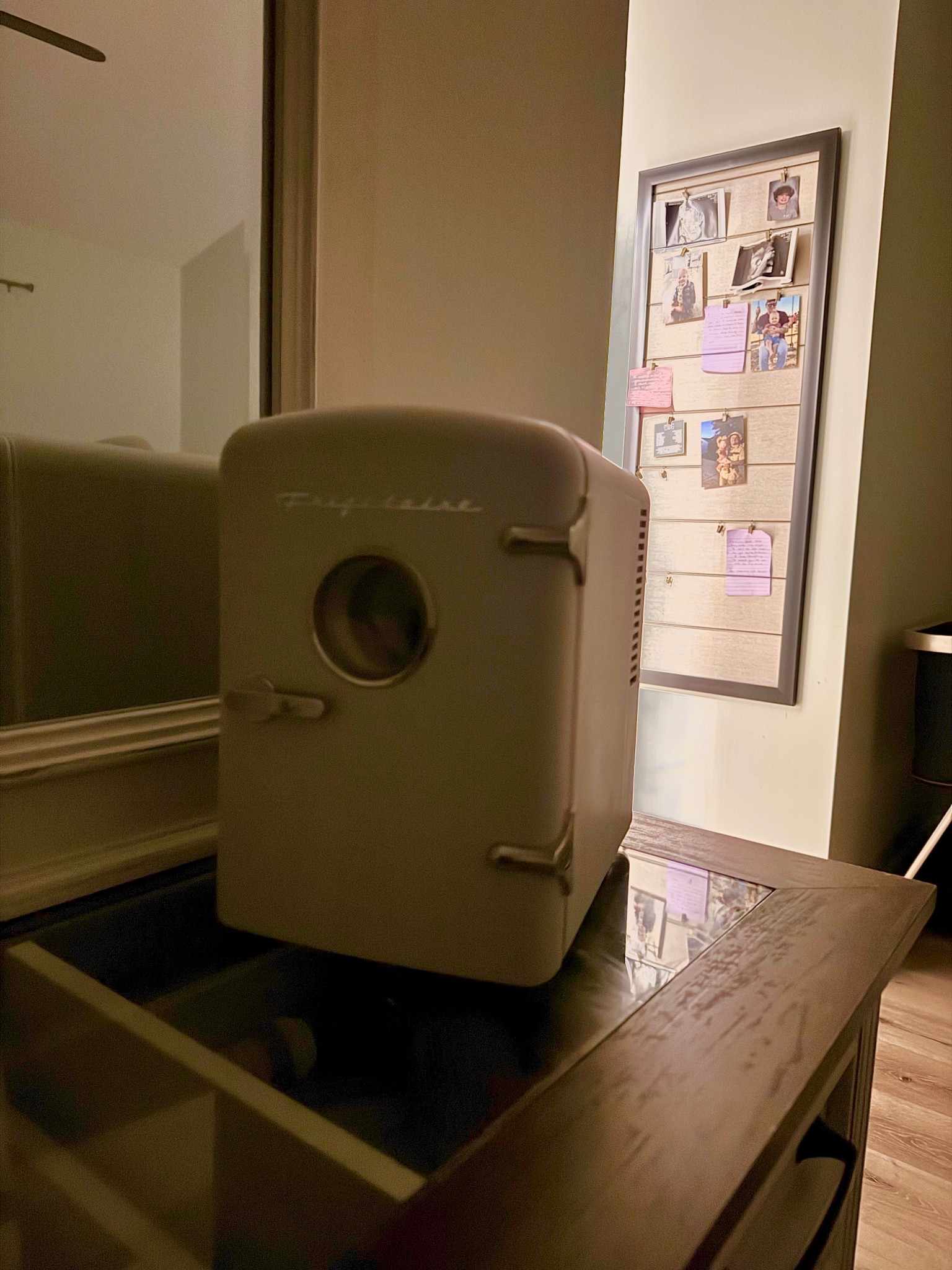 So thankful for this fridge—late-night pumping without the long walk downstairs is everything 💛