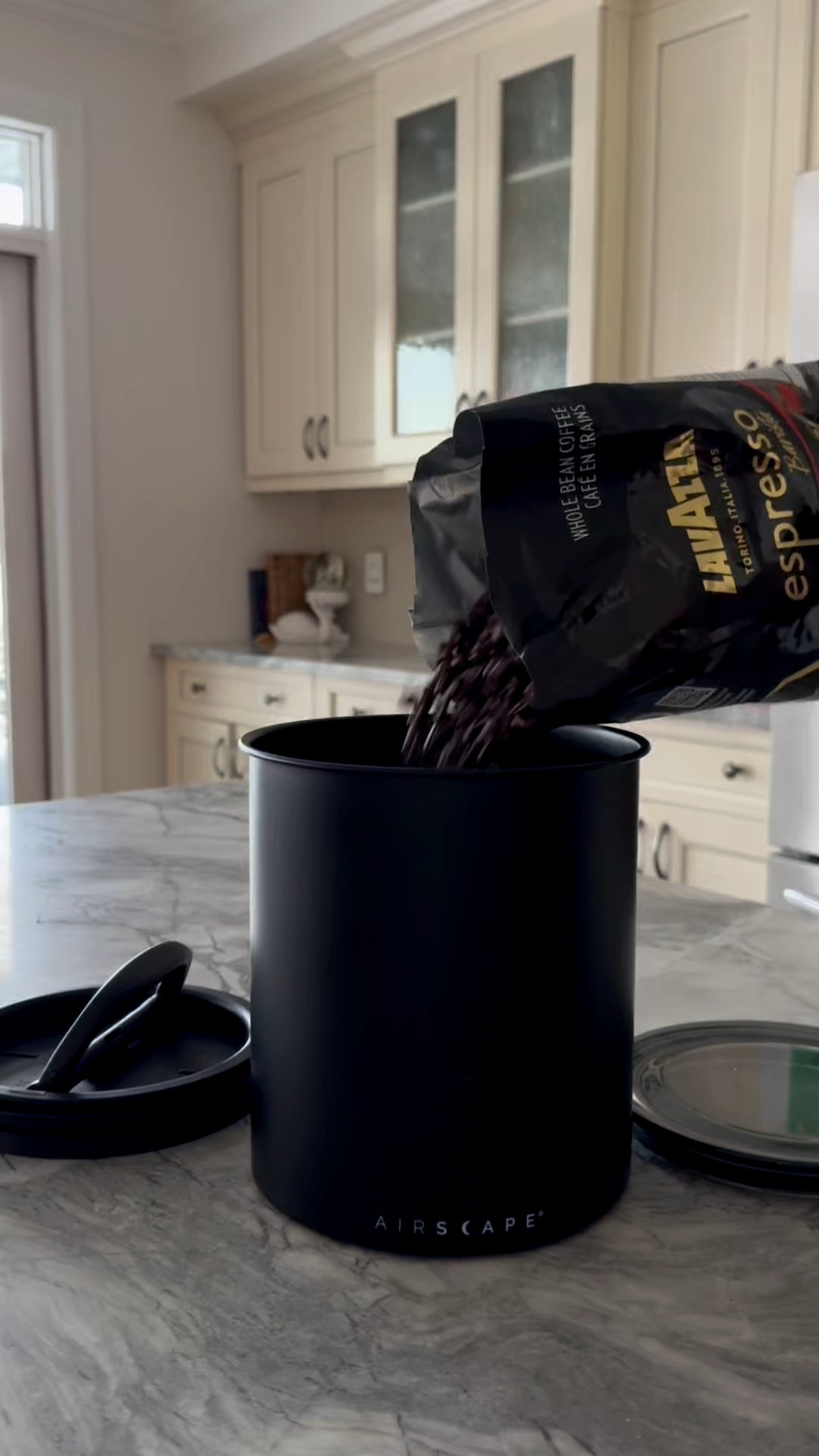 This air tight coffee container / canister is a coffee lovers dream gift! One of my favourite purchases of 2025 and the perfect Christmas gift to get someone who has everything 

#LTKFindsUnder50 #LTKHome #LTKGiftGuide