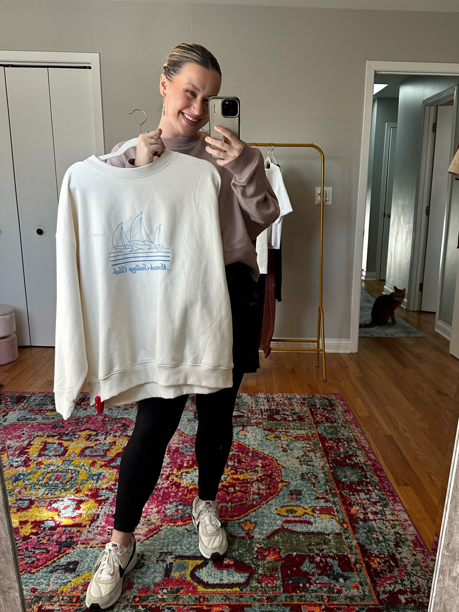 Oversized sweatshirt 

#LTKfindsunder50