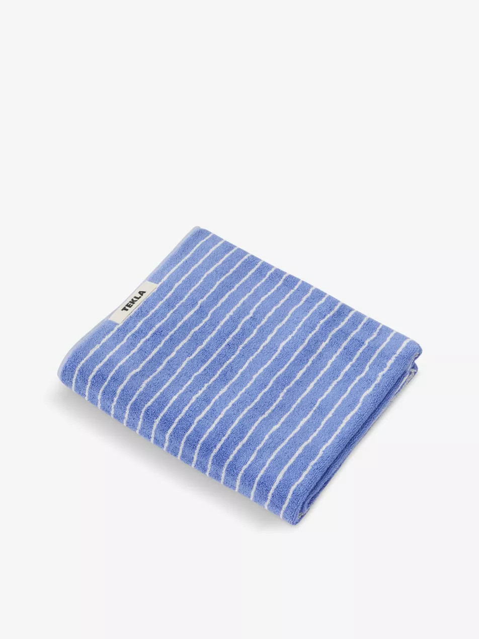 Logo-embossed cotton guest towel 30cm x 50cm | Selfridges