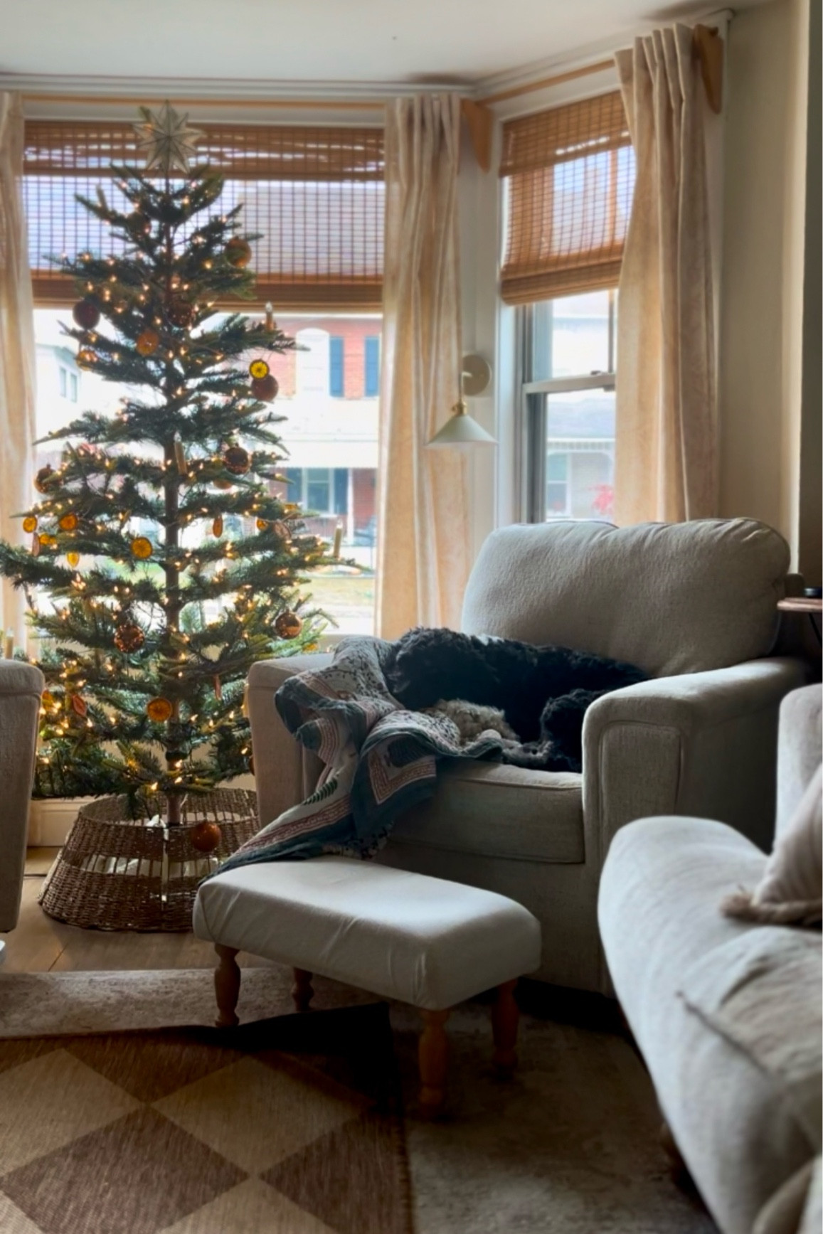 The best Scandinavian Christmas tree, really realistic looking too!

#LTKHoliday #LTKHome