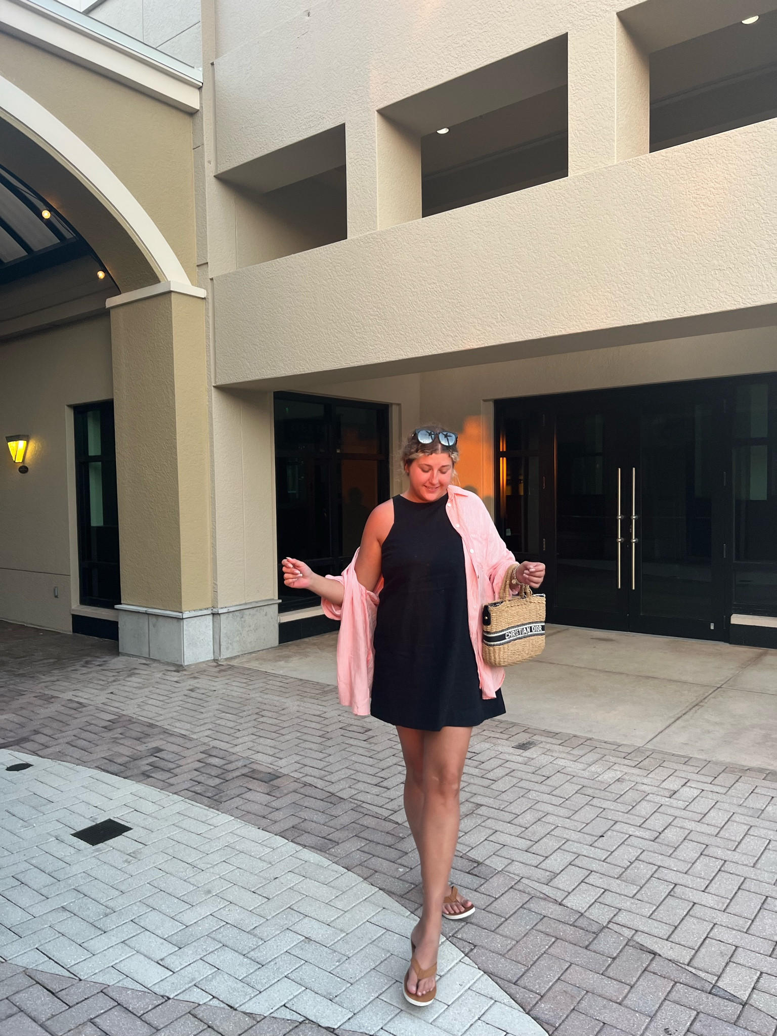 Abercrombie linen shift dress, basic black linen dress for spring, American eagle button down linen shirt, oversized button down shirt, spring transitional look 

#LTKunder50 #LTKcurves #LTKSeasonal