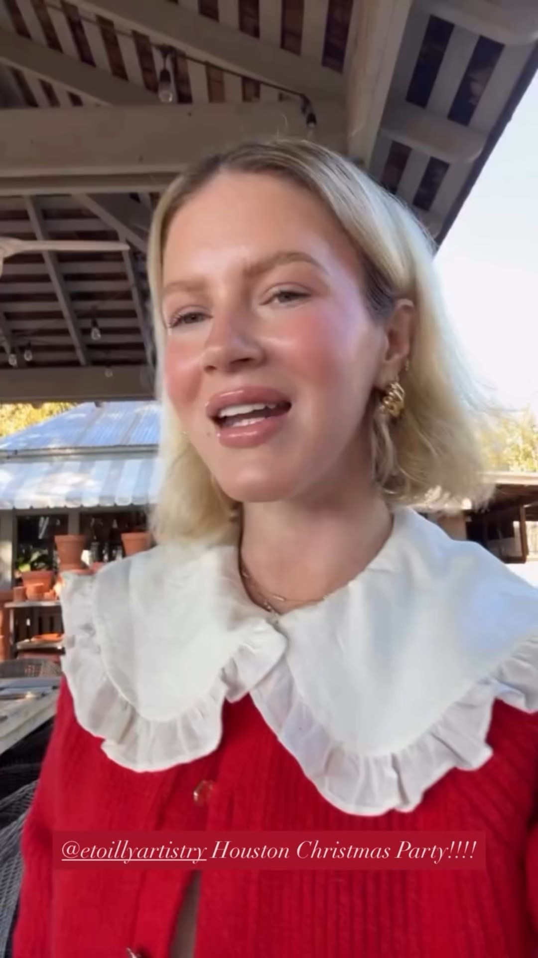 @etoillyartistry Houston Christmas Party!!!!

Simple, comfy, and cute holiday outfit! 

#LTKHoliday #LTKootd