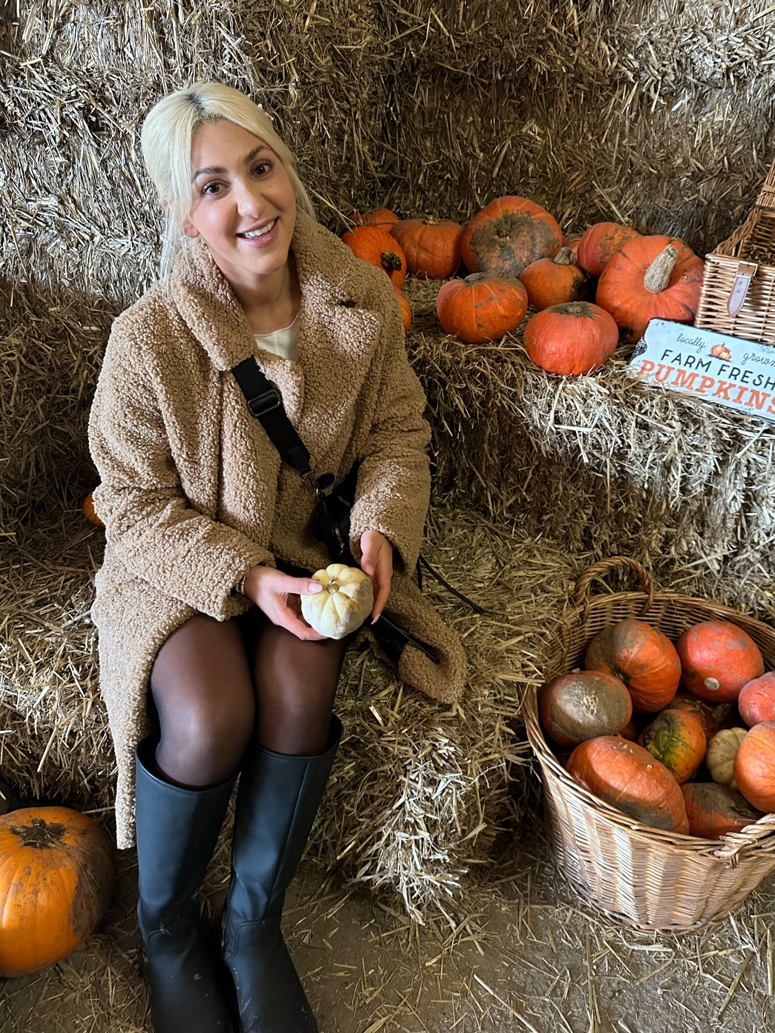 Teddycoat Szn🧸🧸 coat is from Zara but from a couple years ago but I’ve linked one that looks so similar to mine! 

#LTKCyberSaleUK #LTKU #LTKSeasonal