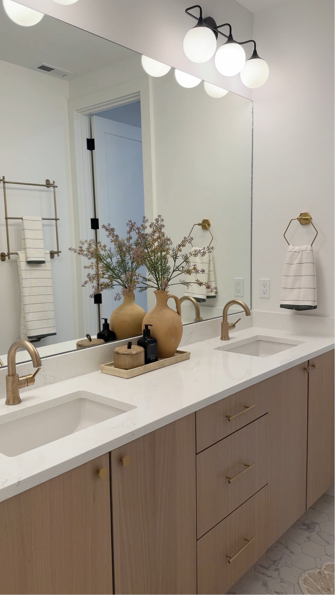 Target Bathroom hardware 

@target @targetstyle #target #targetpartner 


#LTKhome