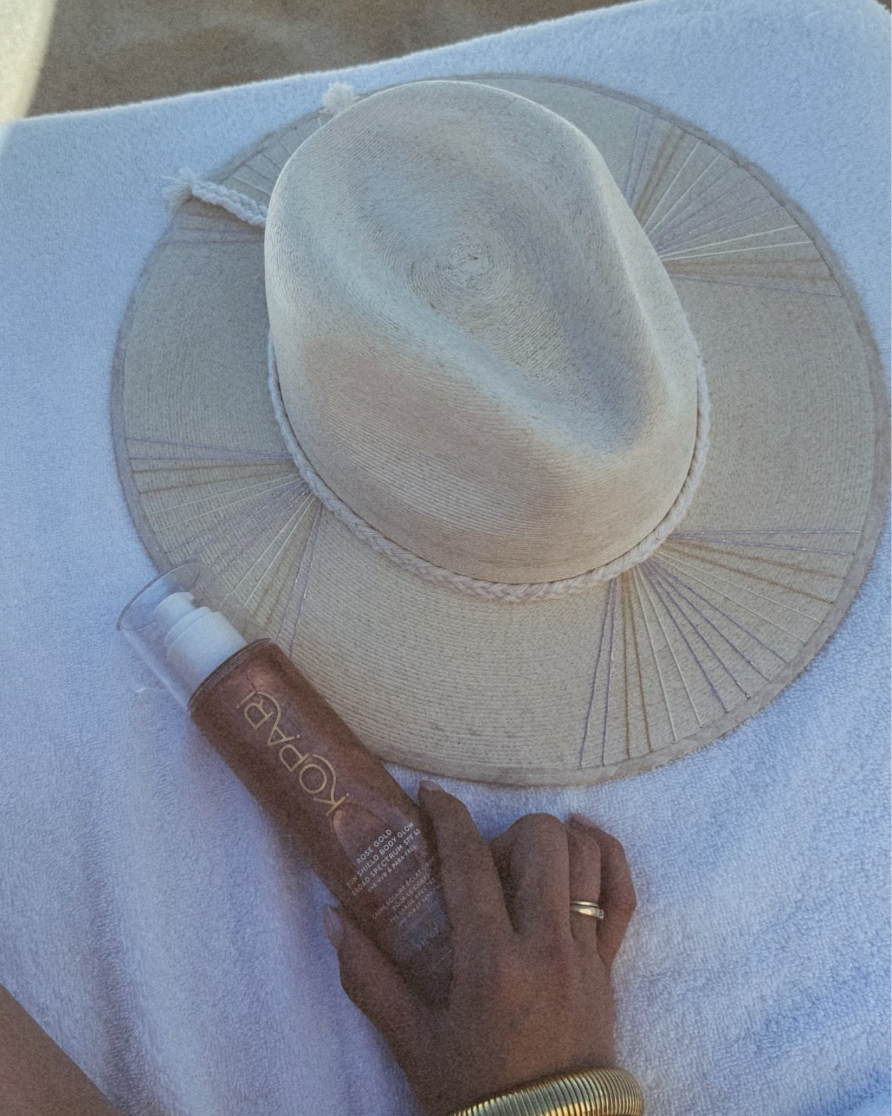 50% off!!! Rose Gold Sun Shield Body Glow Gel SPF 45 is sheer, lightweight, and packed with moisturizing oils and vitamins. give skin that perfect sun-kissed radiance, while innovative SPF ingredients shield you from UVA and UVB rays. Obsessed with the guava mango scent and the healthy glow it gives to skin - perfect for summertime

#LTKWatchNow #LTKTravel #LTKSaleAlert