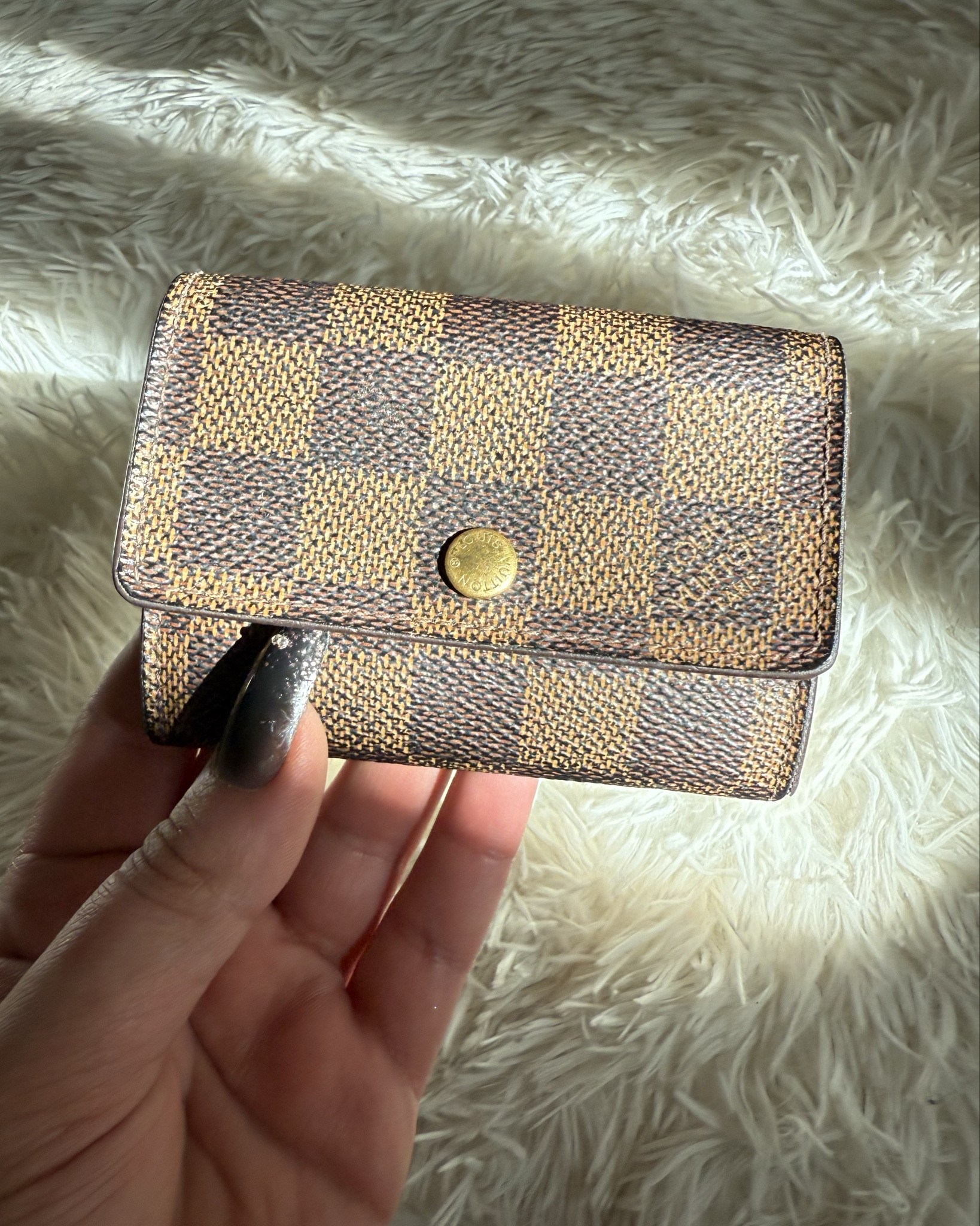 LV checkered coin wallett

#LTKbag