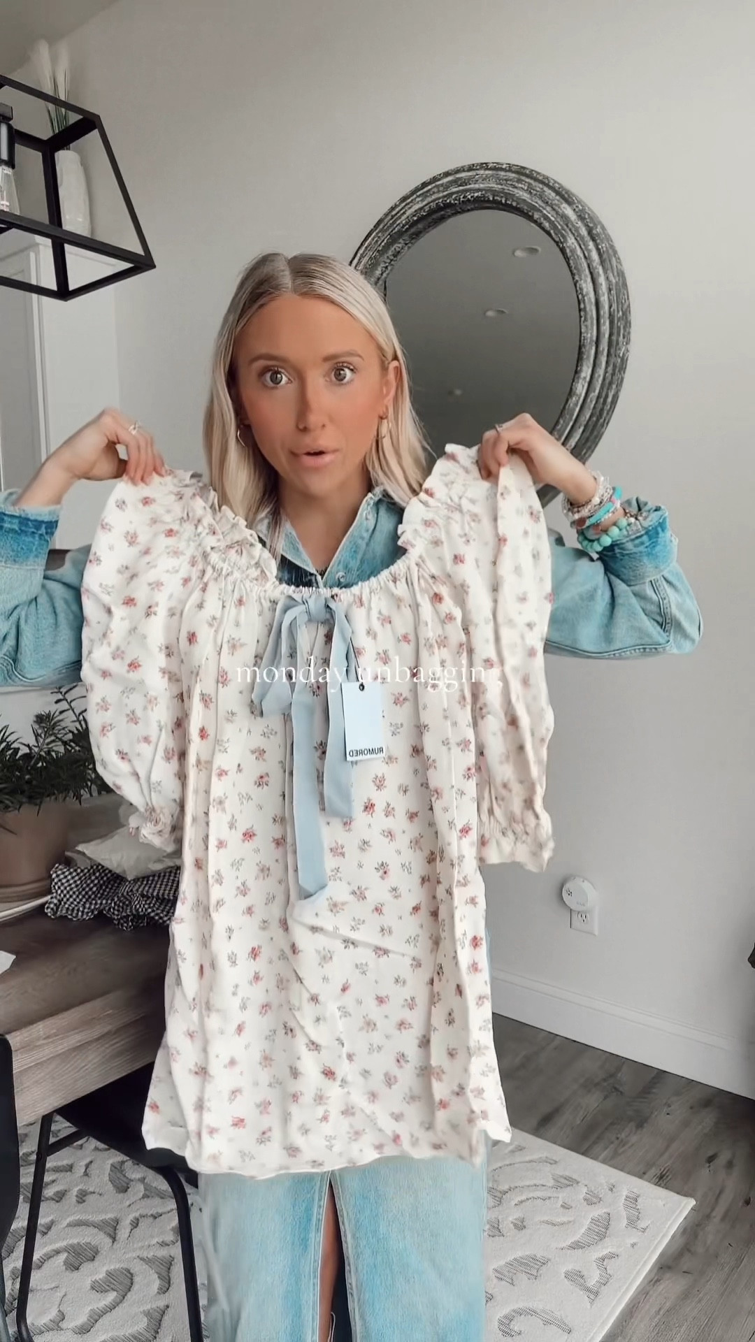 Monday unbagging!
Absolutely obsessed with this dress and romper. These will be such perfect staple pieces for the spring and summer!


mini dresses for spring, babydoll dress, positive quotes, pinterest inspired, garden aesthetic, cottage core style, pinterest photo inspo, country chic aesthetic, soft living

#LTKTravel #LTKBump #LTKFamily