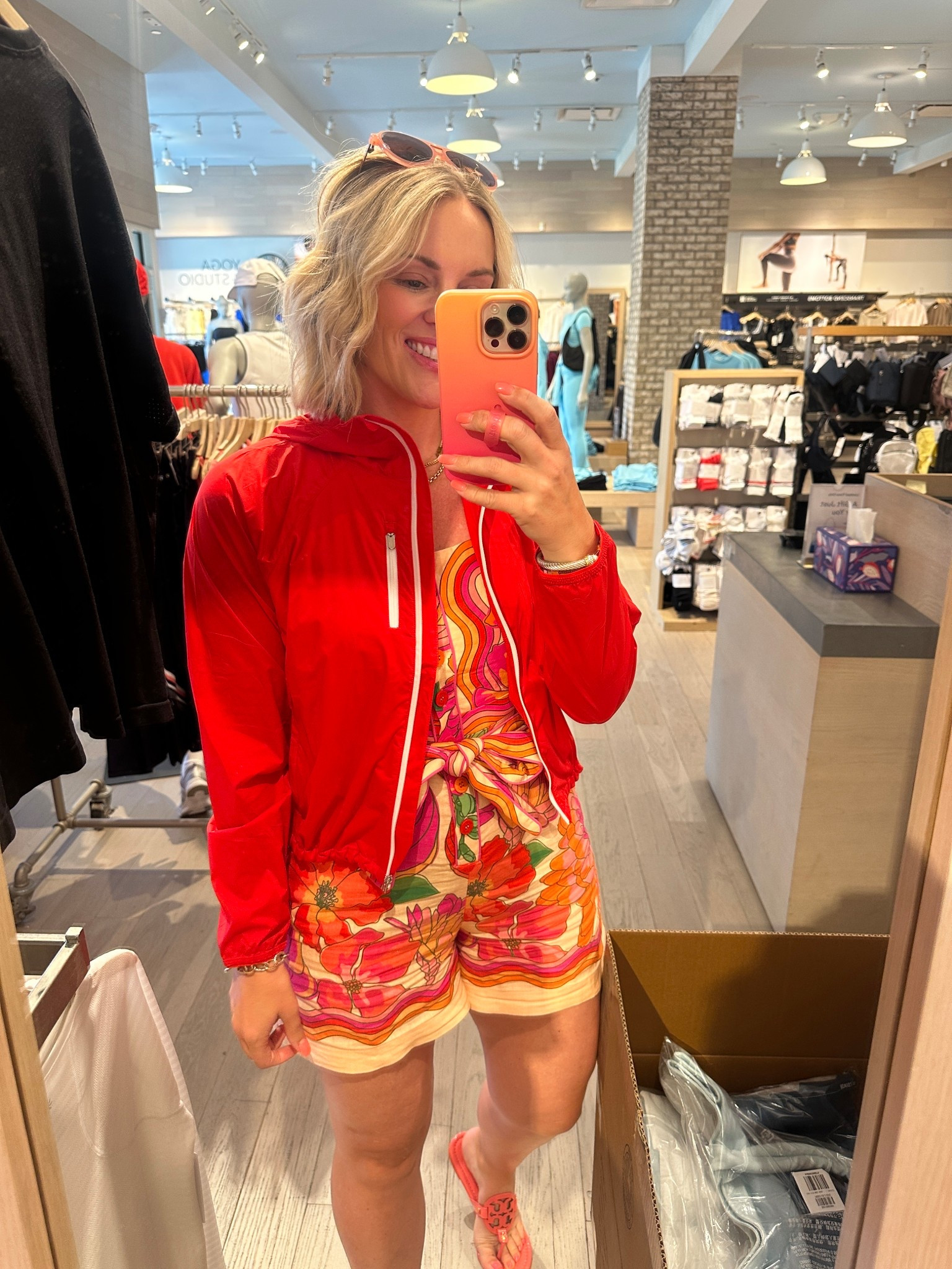 Size small jacket!!! The perfect little windbreaker!!! #hocspring #hocautumn #athleta 

#LTKActive #LTKFindsUnder50 #LTKSaleAlert